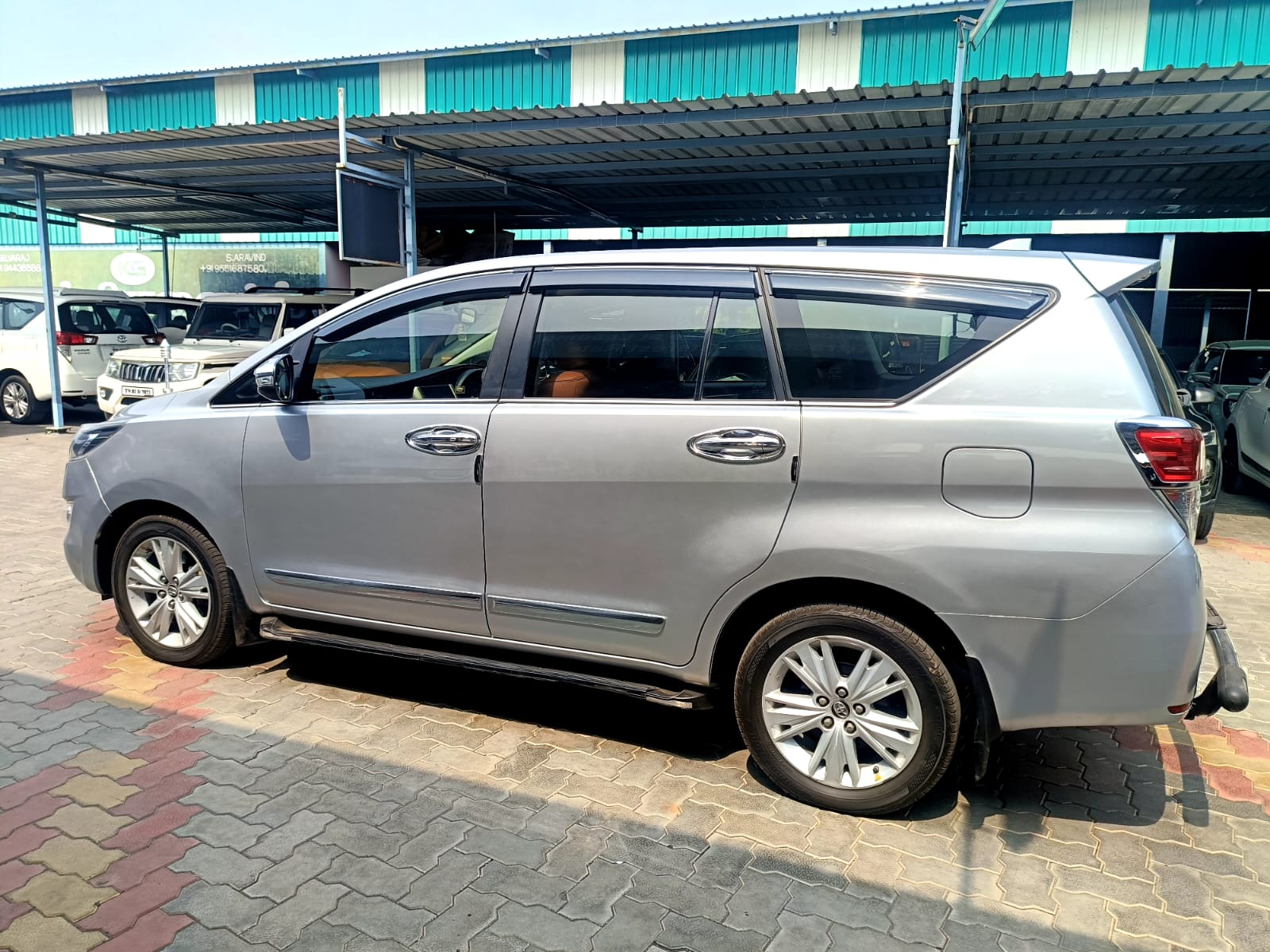 Toyota Innova - Image 54