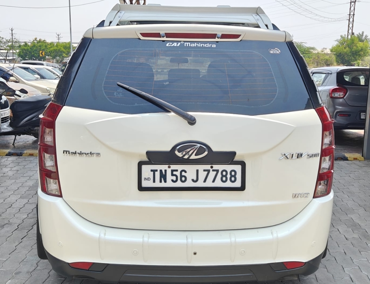 Mahindra XUV500 - Image 13