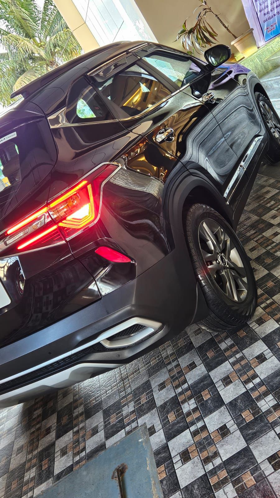 Kia Seltos - Image 10