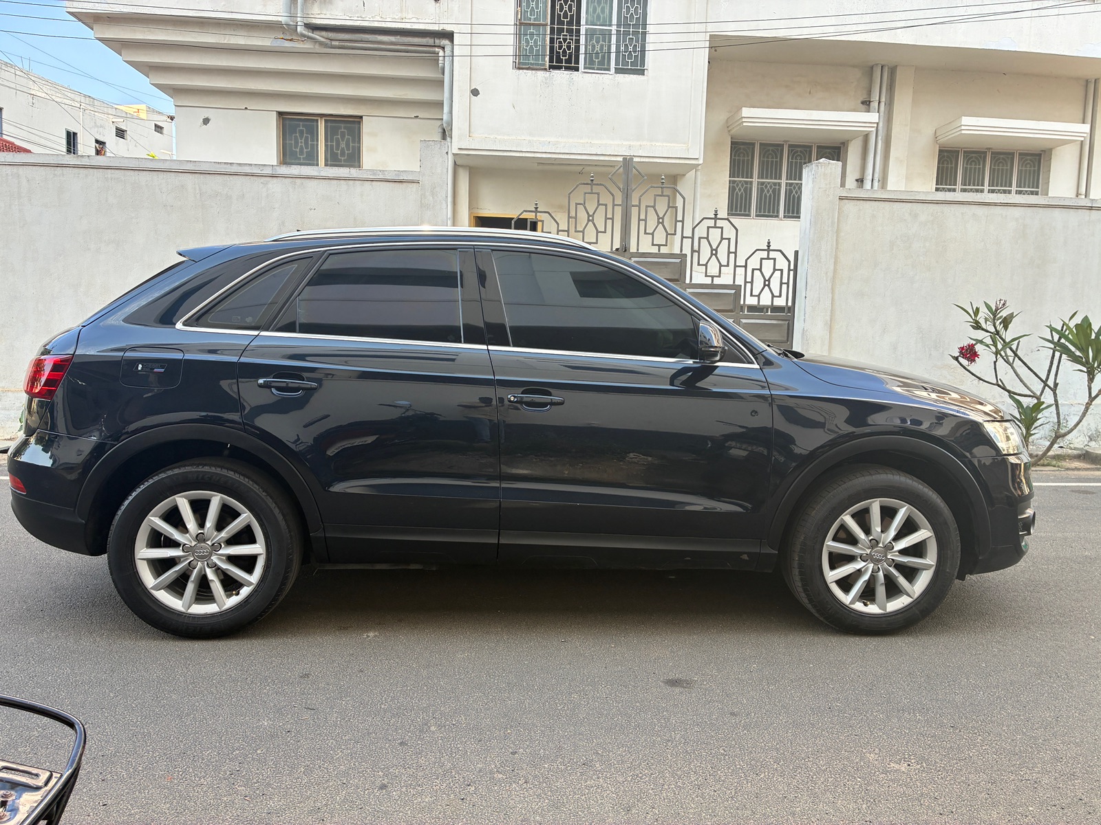 Audi Q3 - Image 11