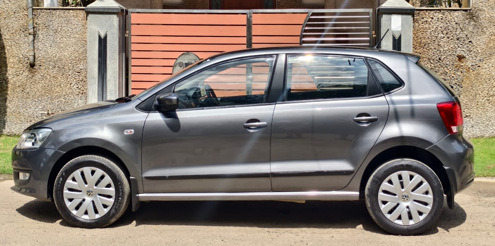 Volkswagen Polo - Image 4