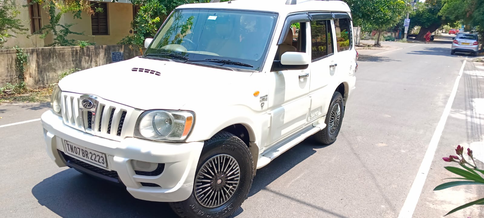 Mahindra Scorpio - Image 12