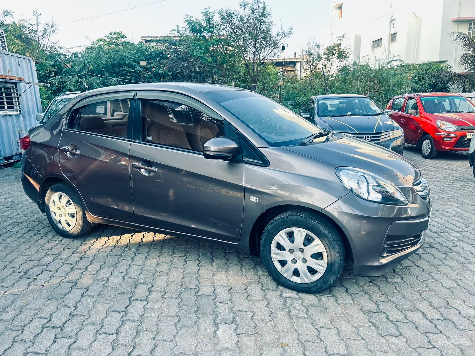 Honda Amaze - Image 4