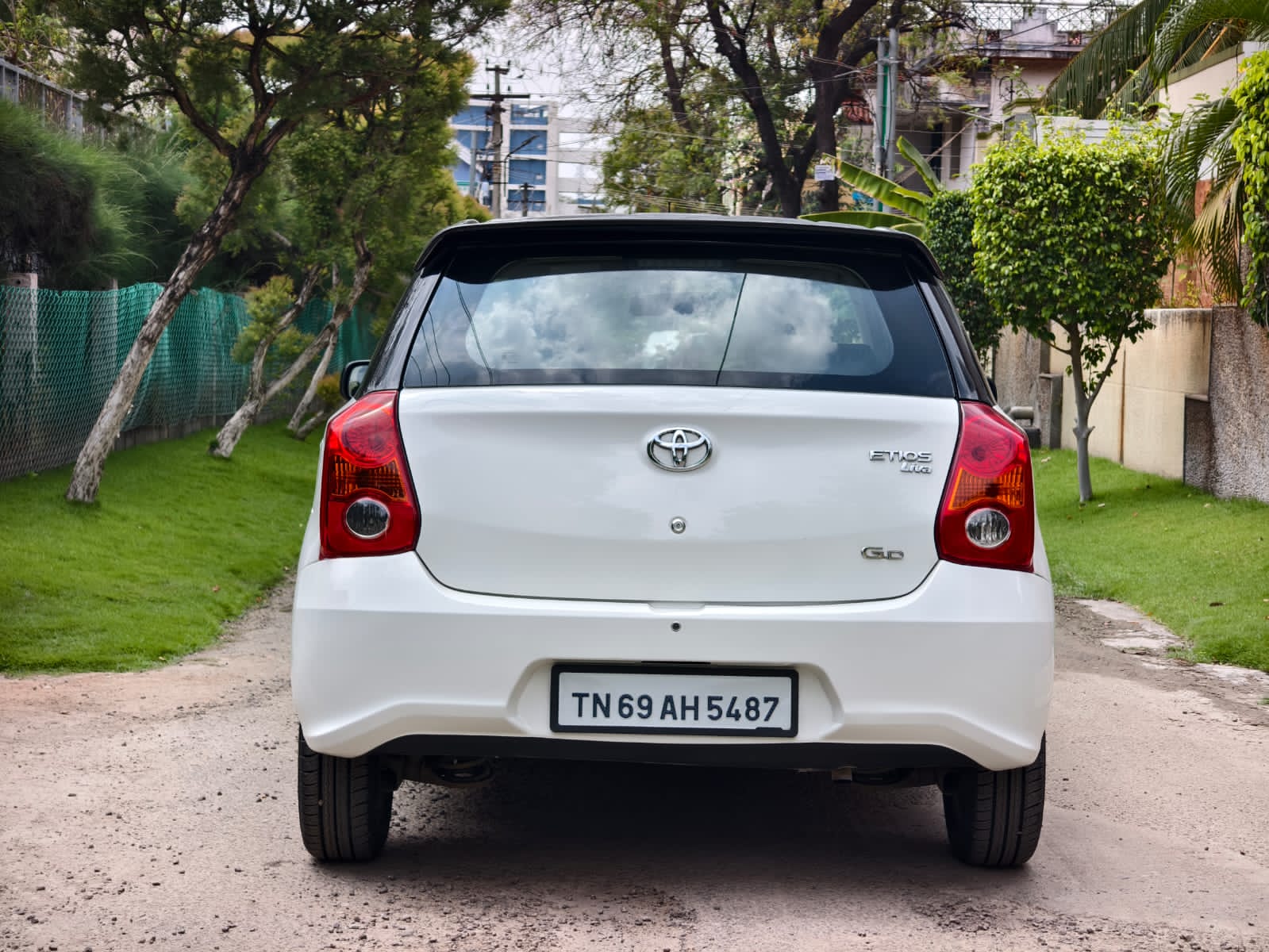 Toyota Etios Liva - Image 11