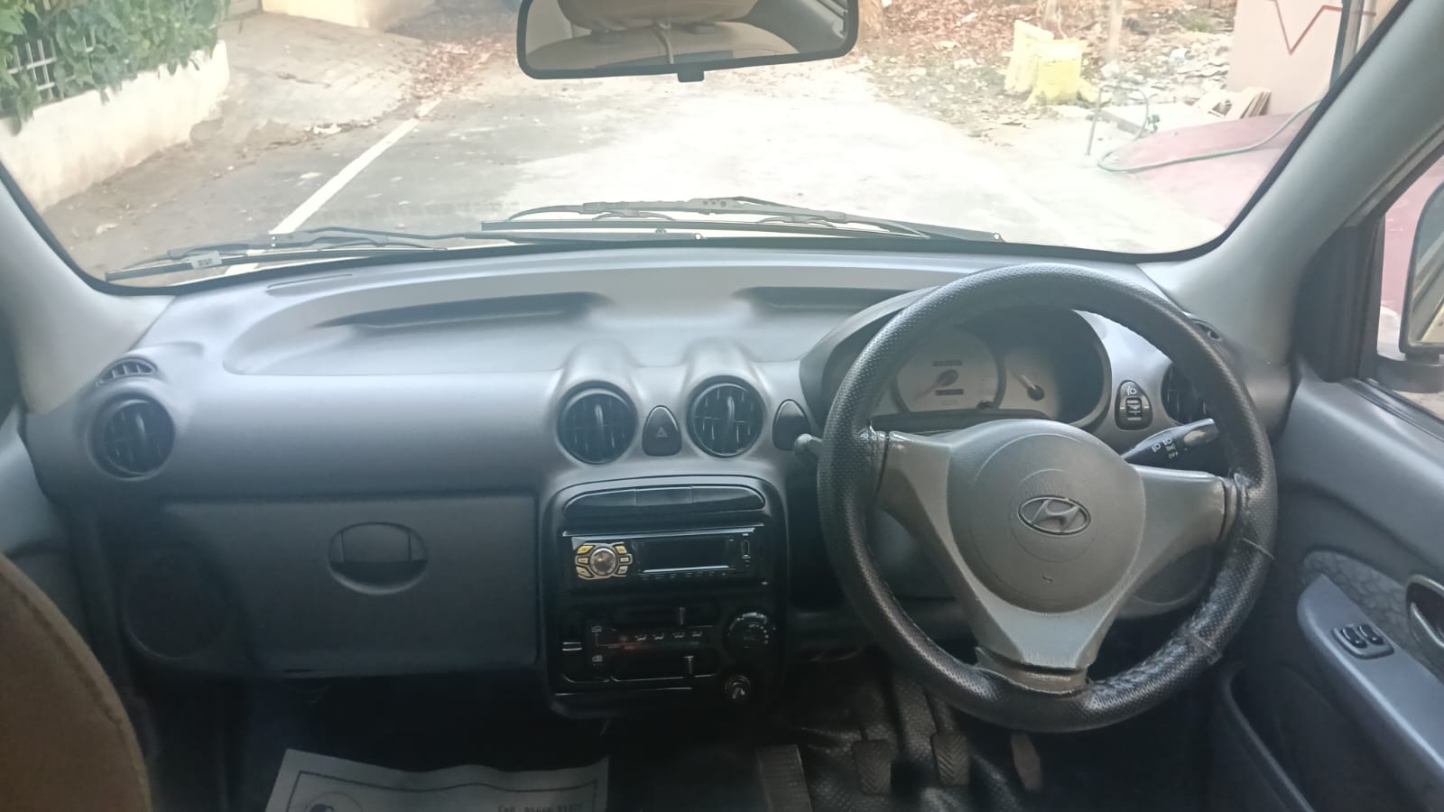 Hyundai Santro Xing - Image 17