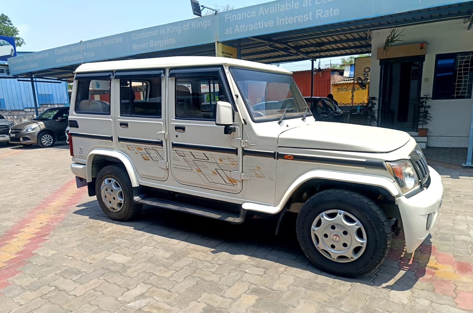 Mahindra Bolero - Image 6