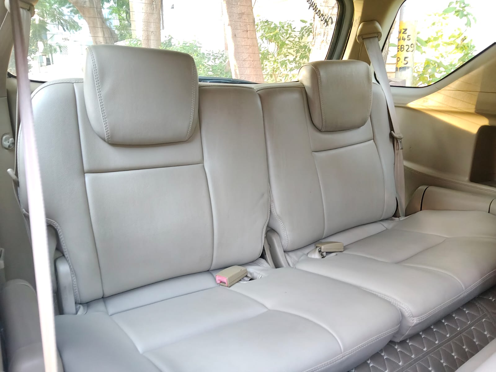 Toyota Fortuner - Image 10