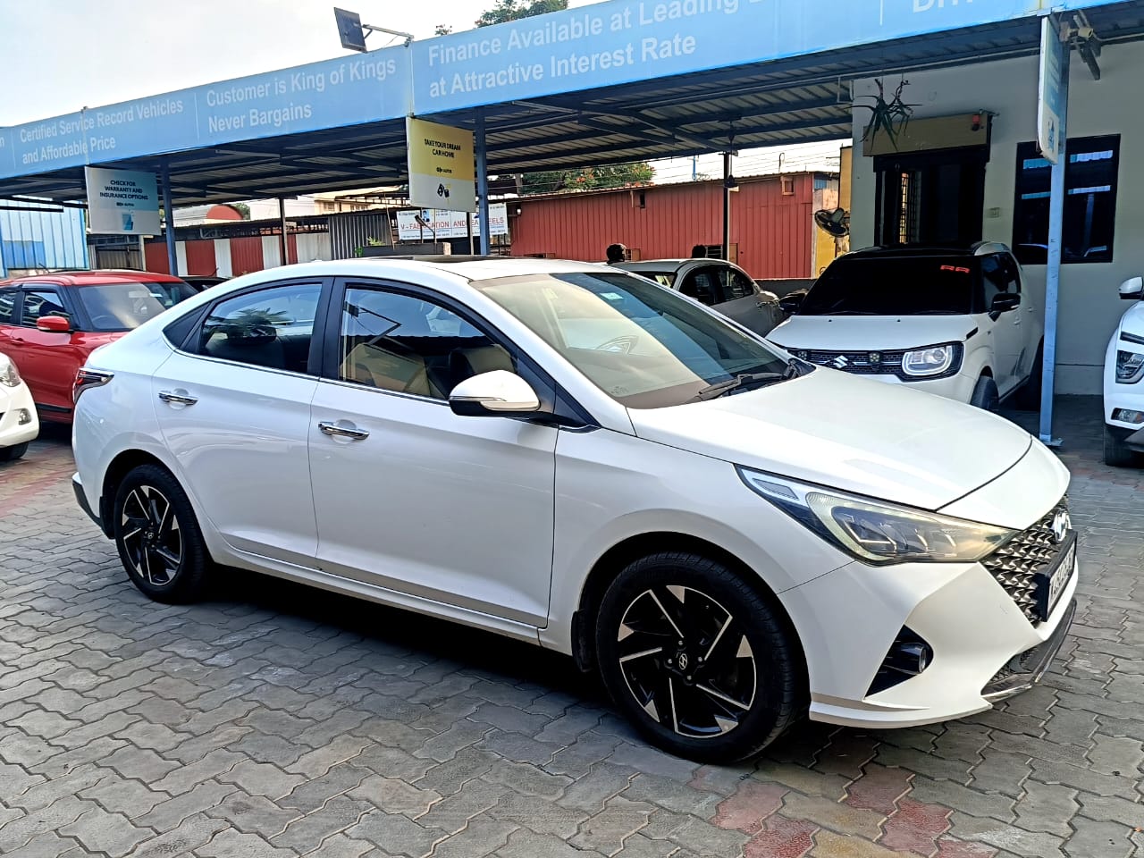Hyundai Verna - Image 3