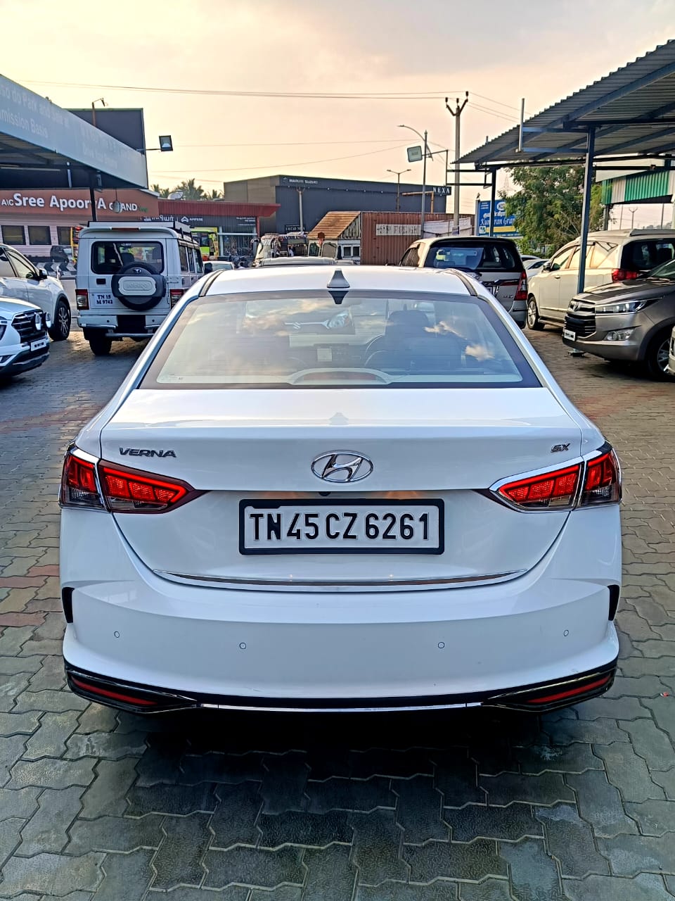 Hyundai Verna - Image 11