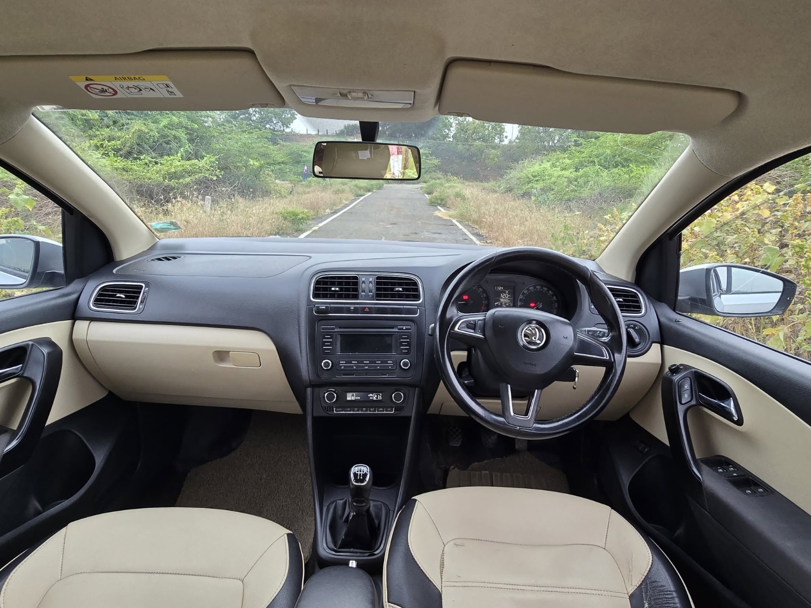 Skoda Rapid - Image 14