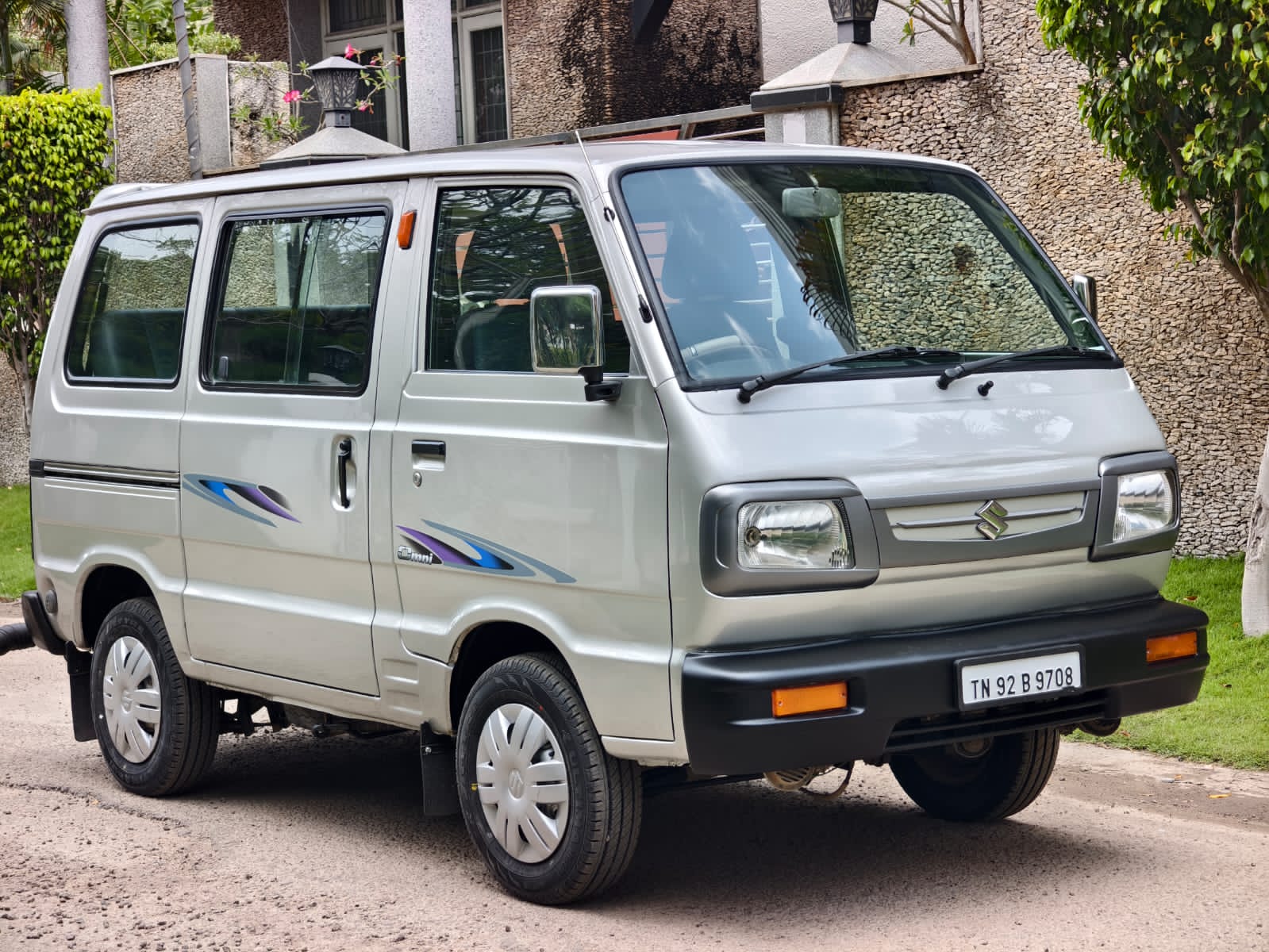 Maruti Suzuki Omni - Image 3