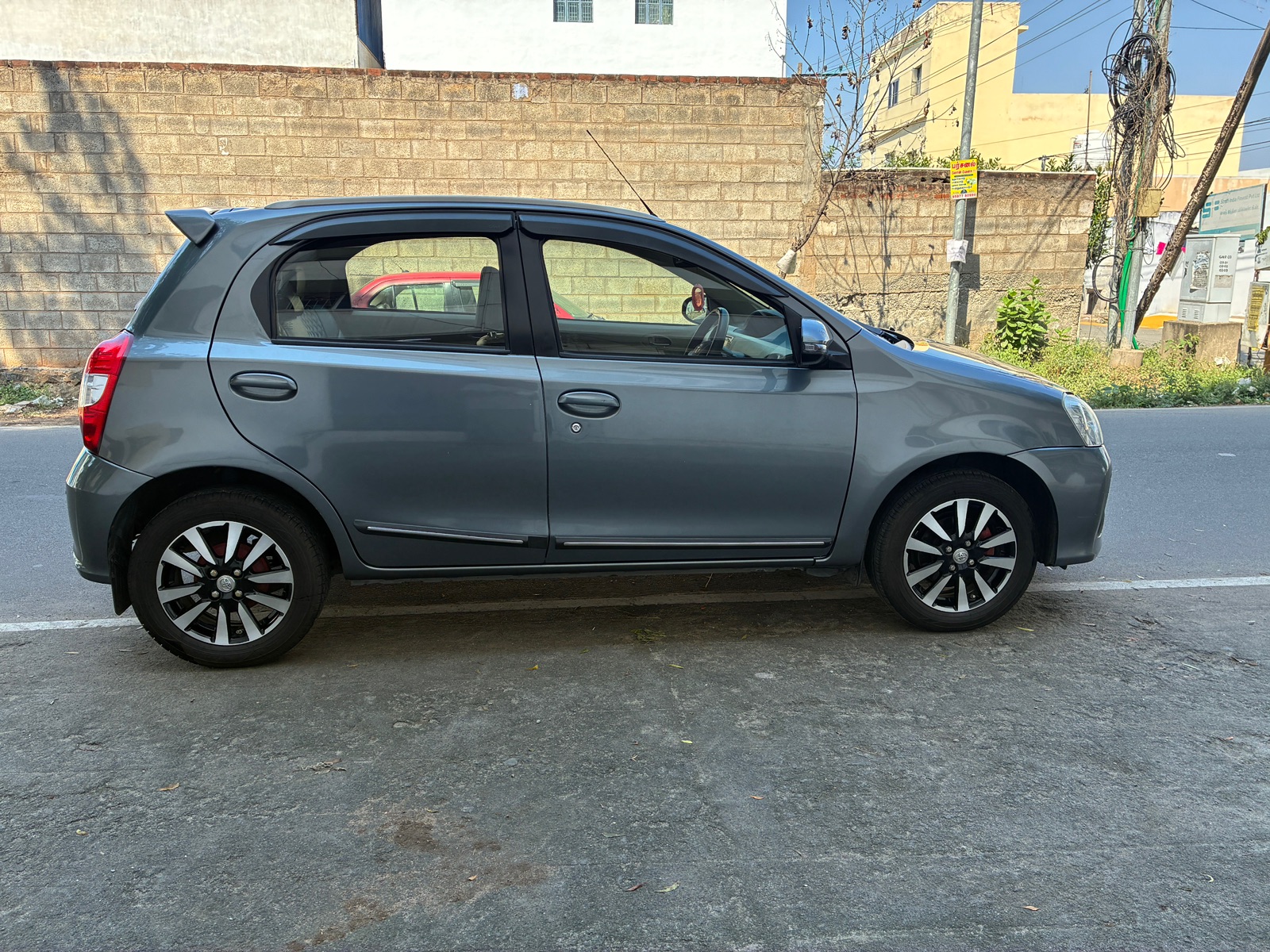 Toyota Etios Liva - Image 8