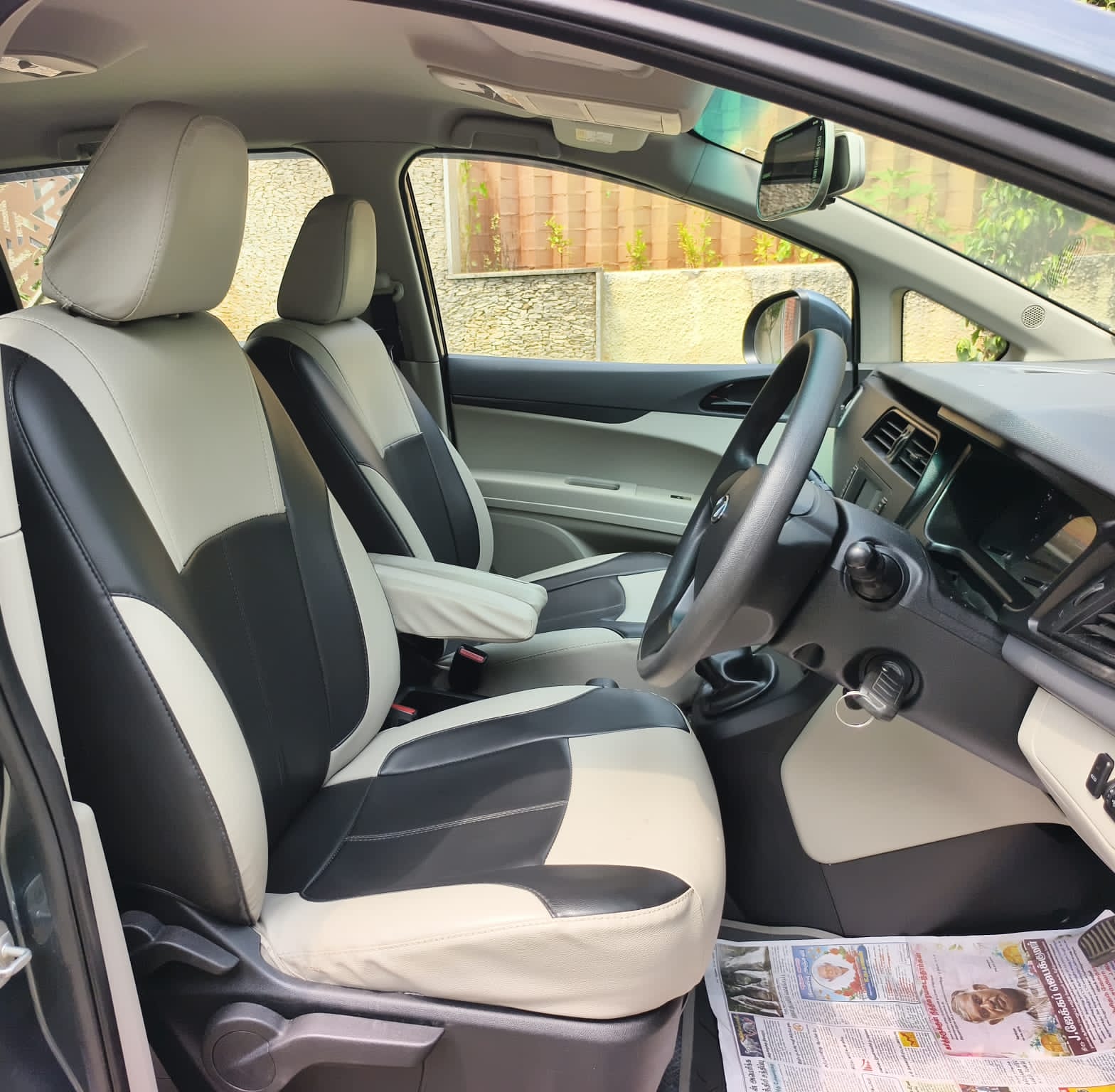 Mahindra Marazzo - Image 11