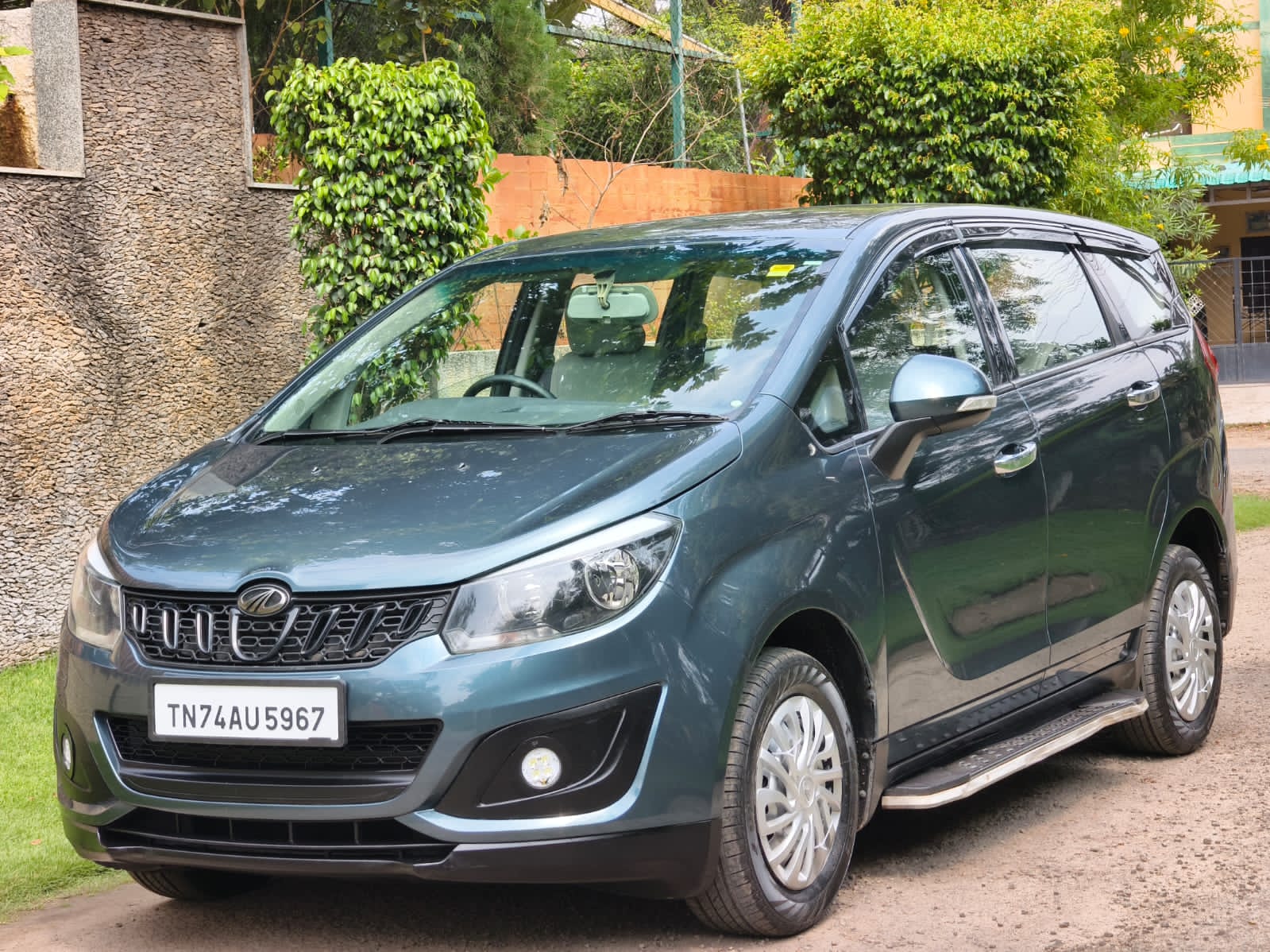 Mahindra Marazzo - Image 4