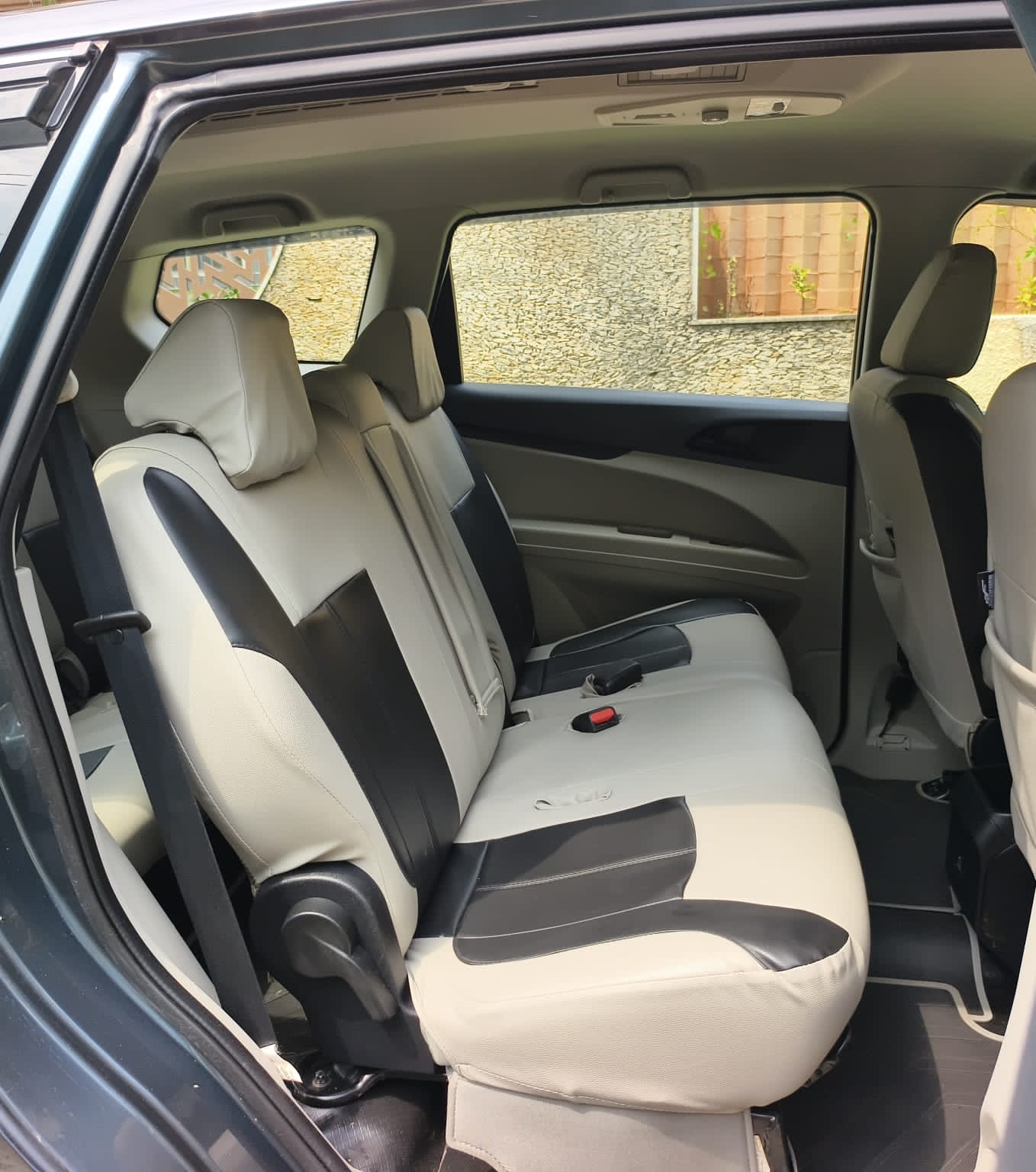 Mahindra Marazzo - Image 13