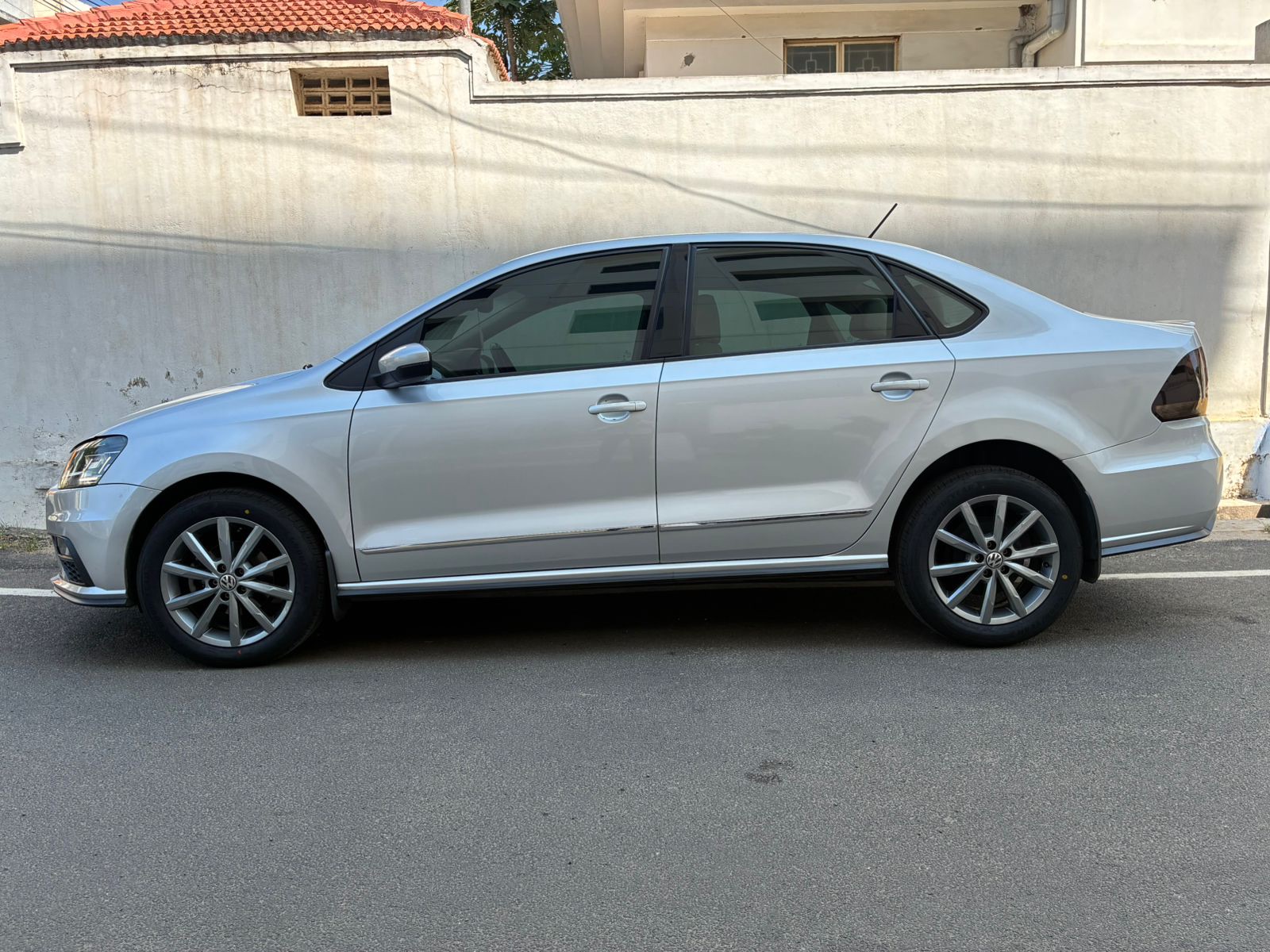 Volkswagen Vento - Image 6