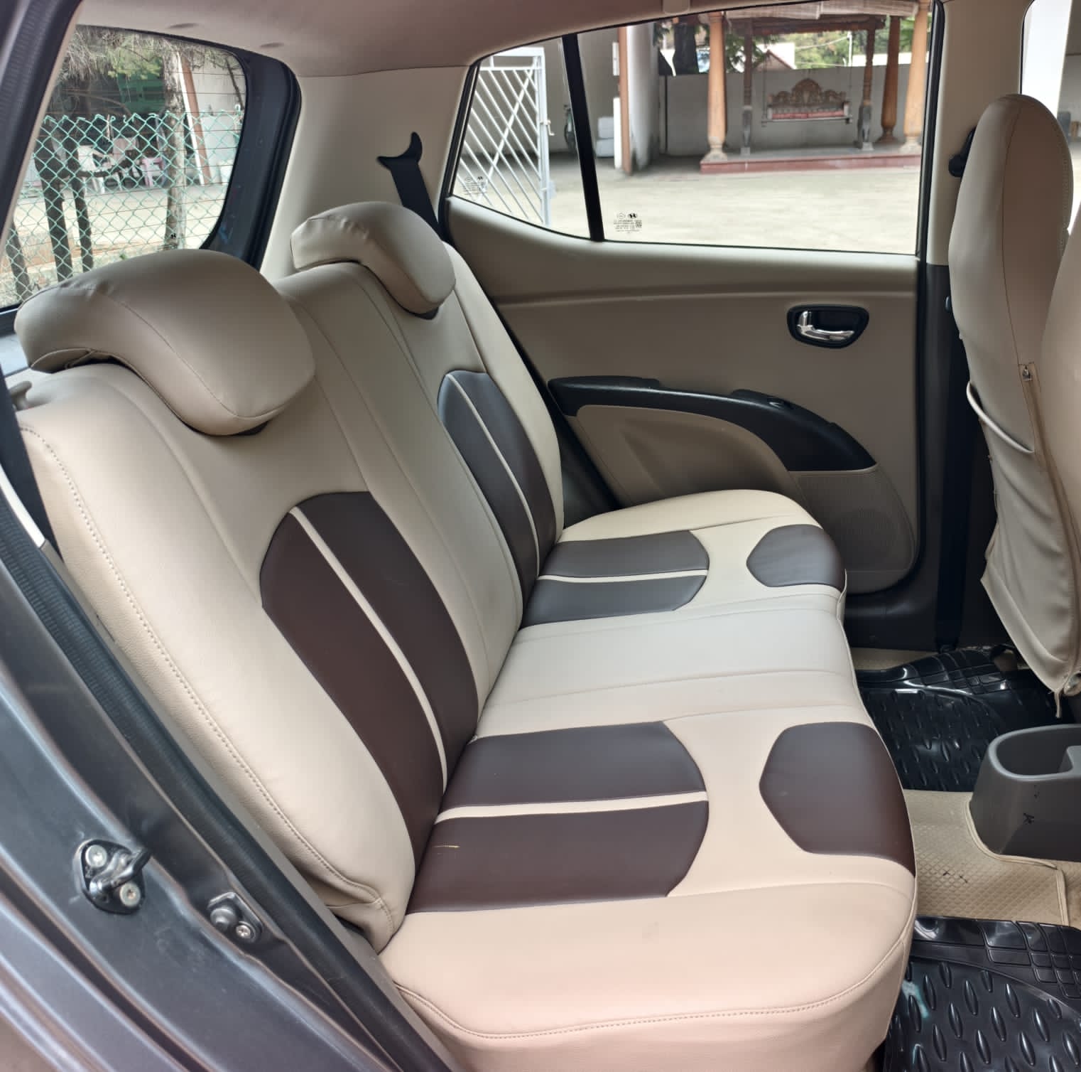 Hyundai i10 - Image 10