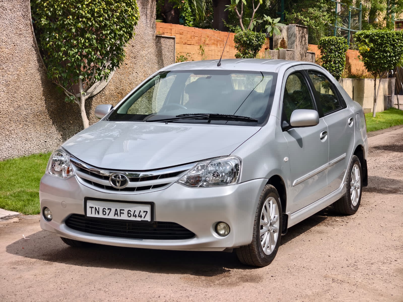 Toyota Etios - Image 4