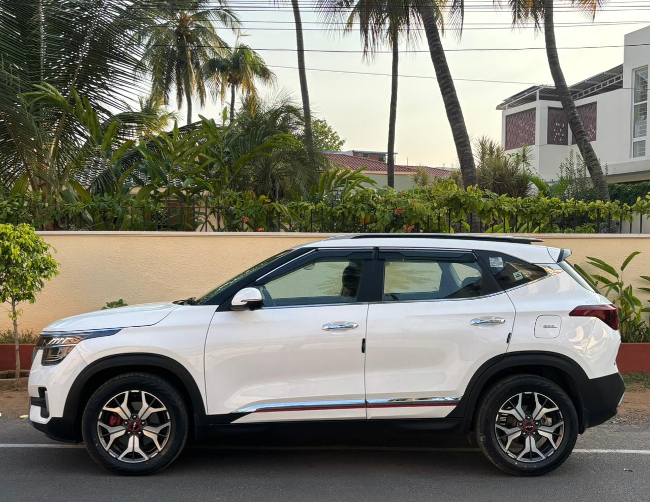 Kia Seltos - Image 8