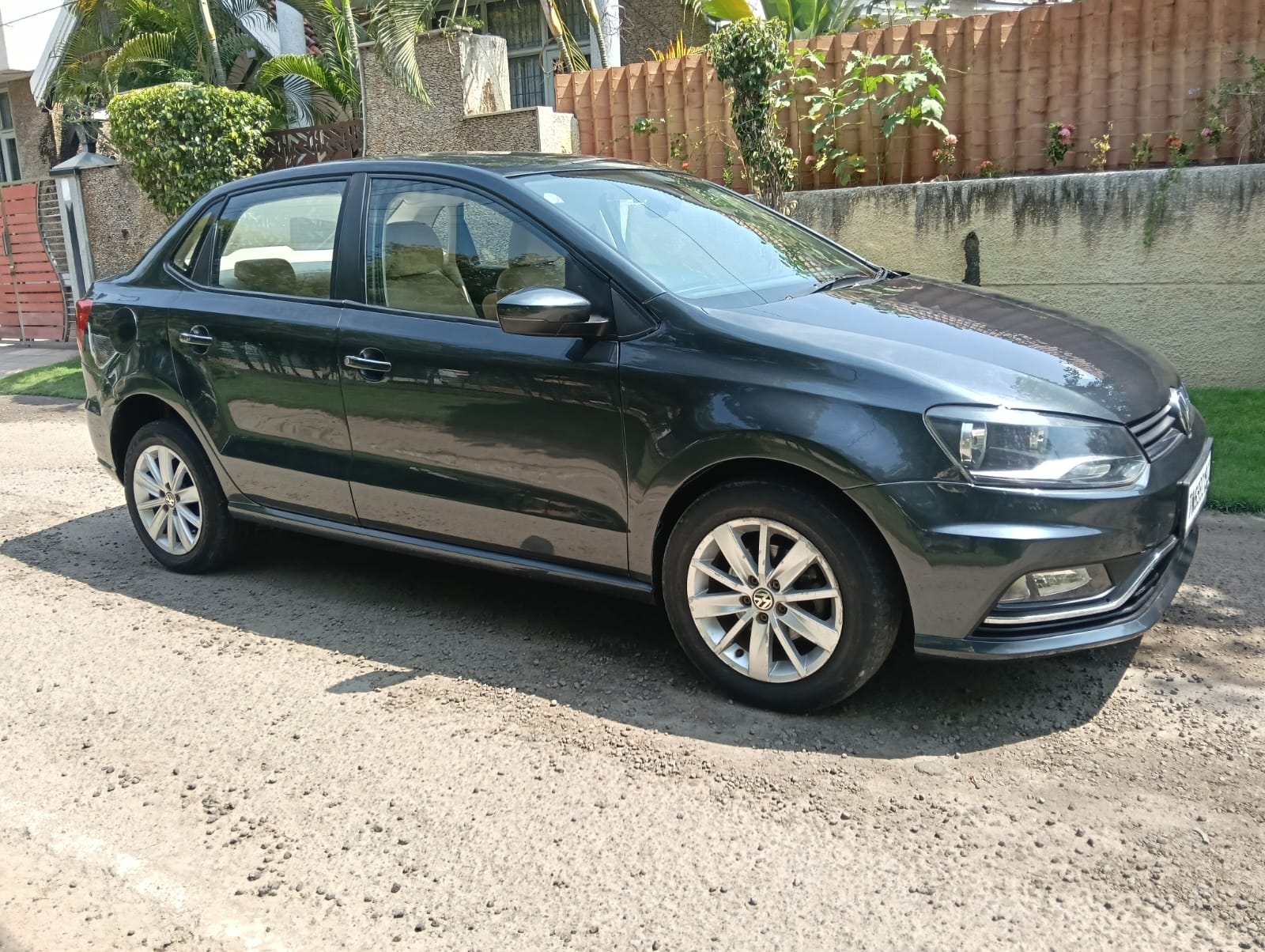 Volkswagen AMEO - Image 11