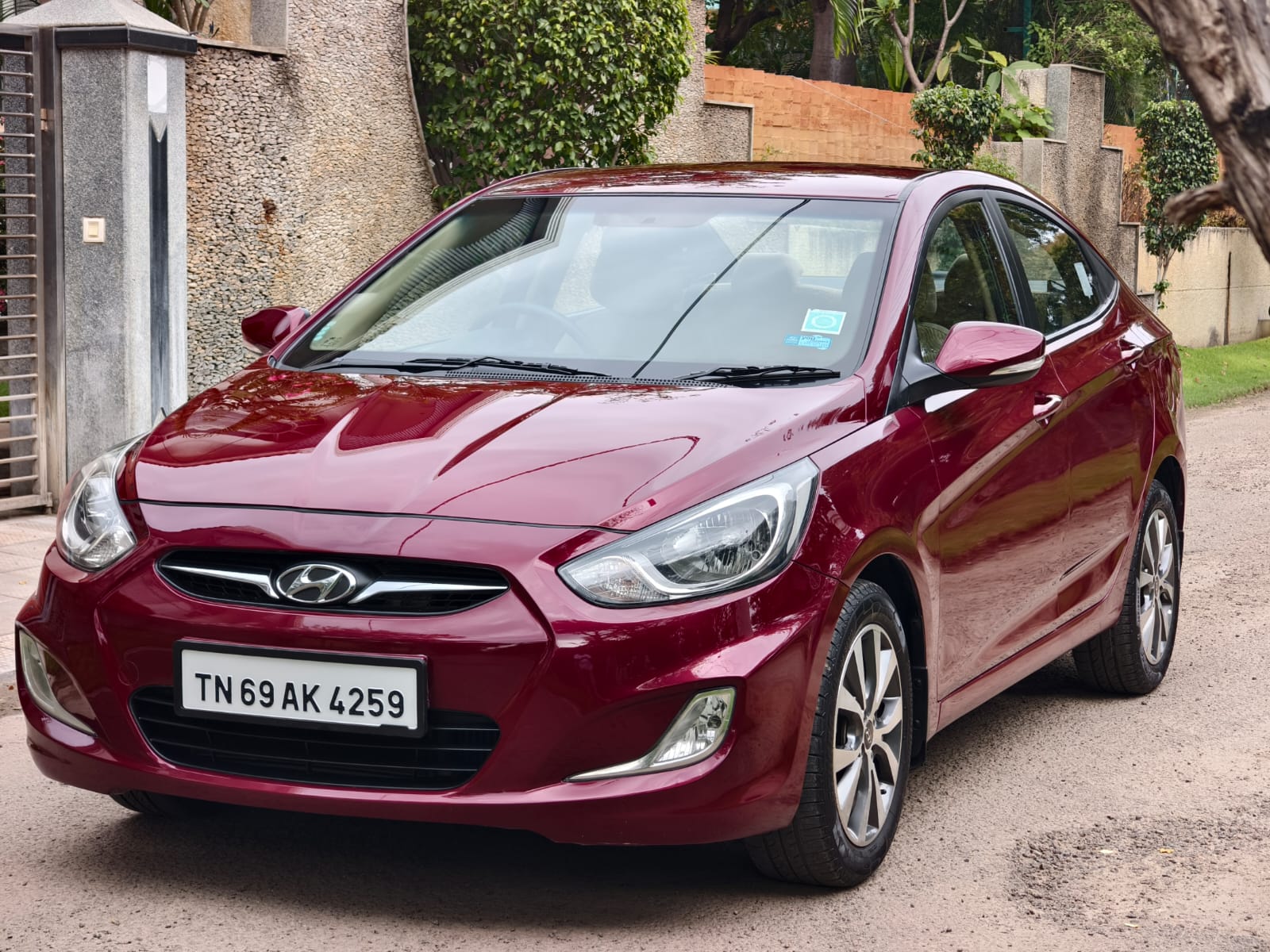 Hyundai Verna - Image 2
