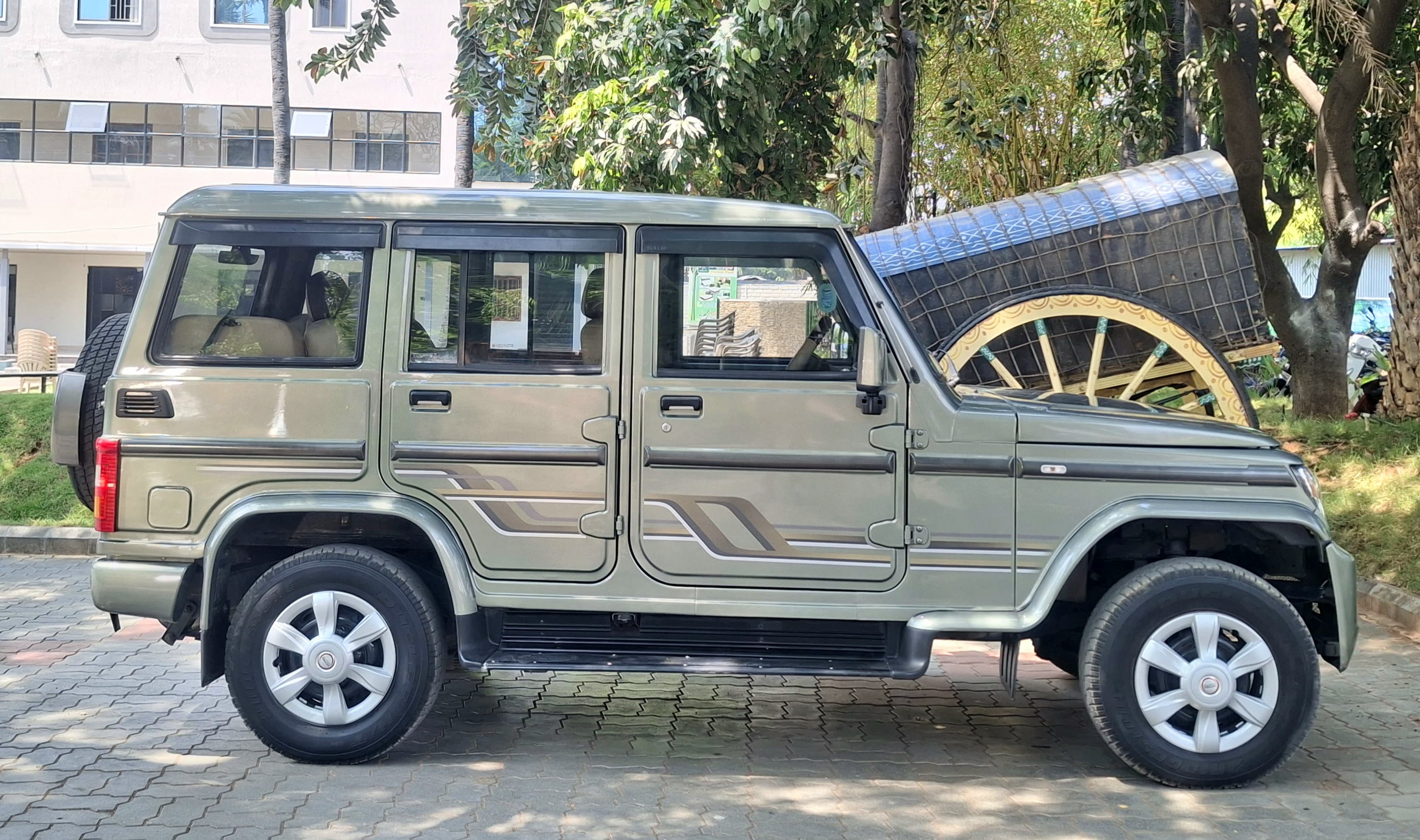 Mahindra Bolero - Image 7