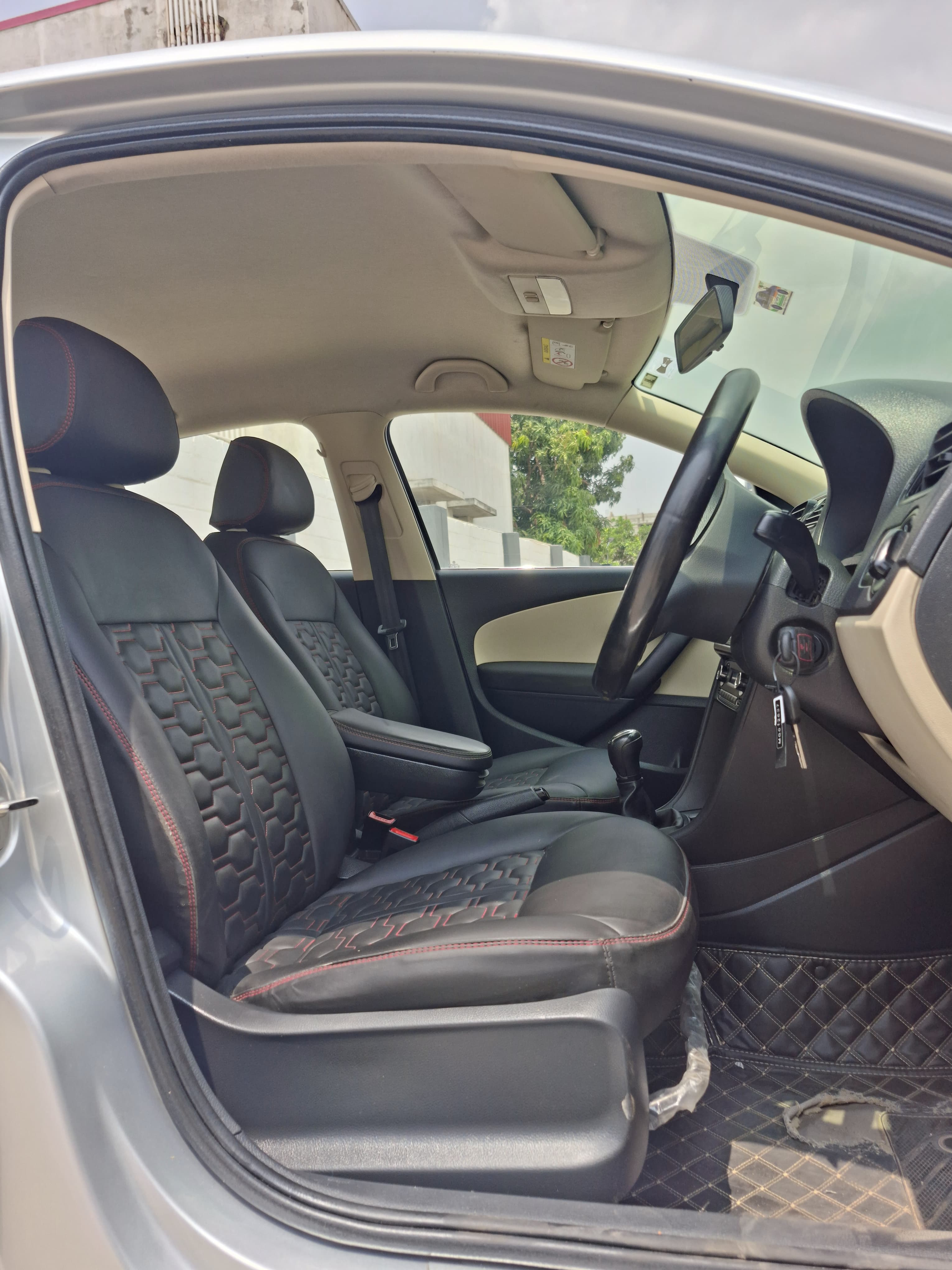 Skoda Rapid - Image 5