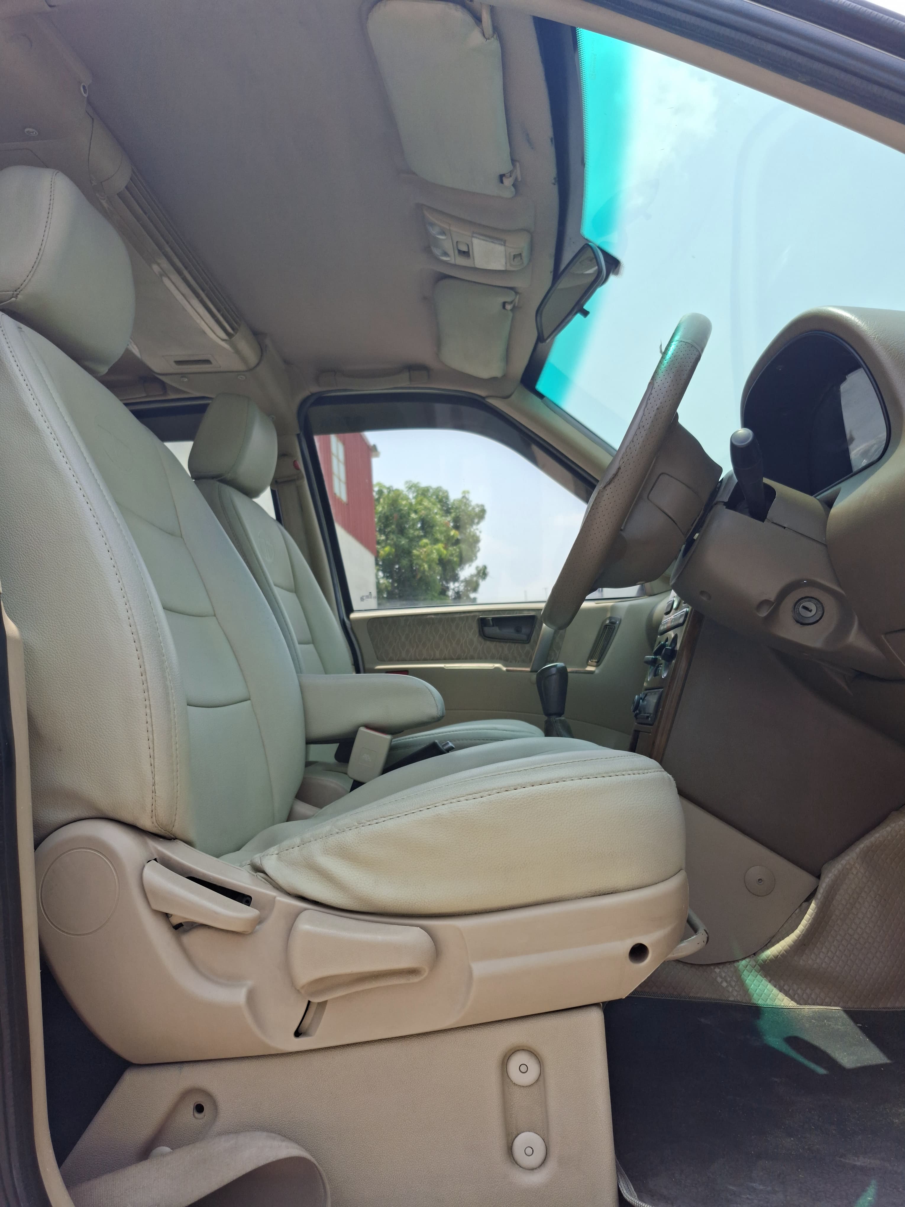 Tata Safari - Image 6