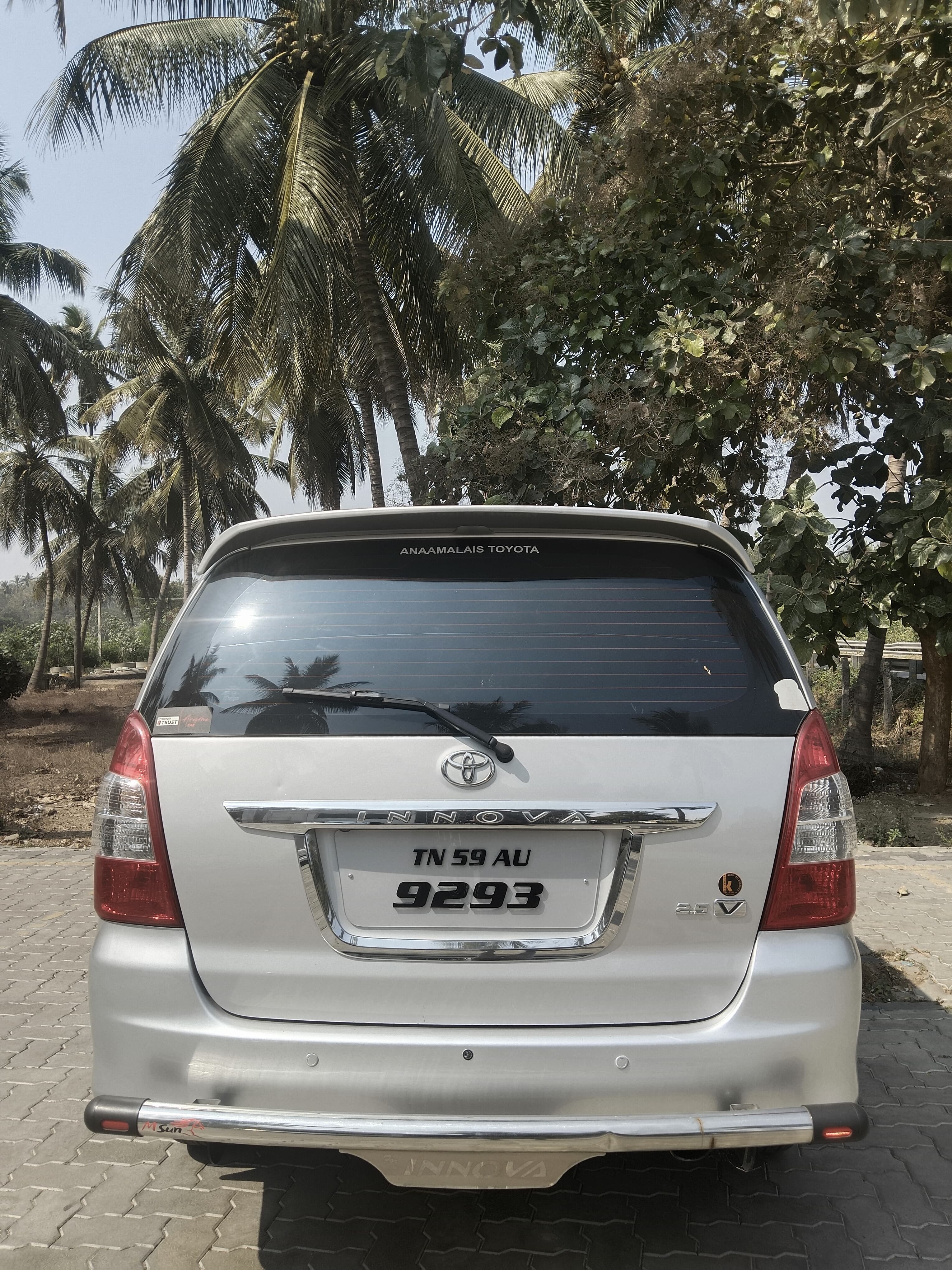 Toyota Innova - Image 7