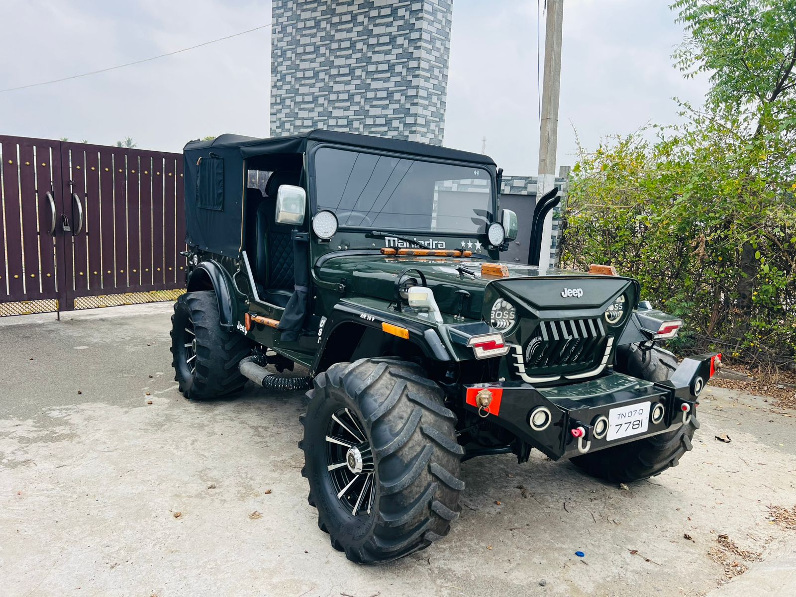 Mahindra Bolero - Image 4