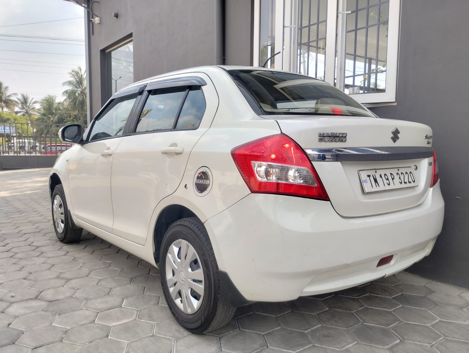 Maruti Suzuki Swift dzire