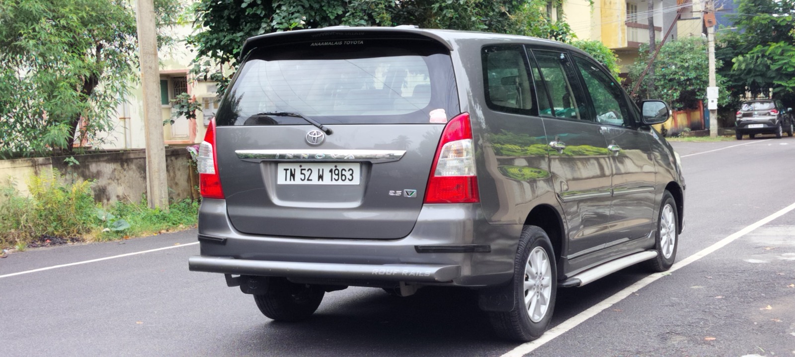 Toyota Innova - Image 13