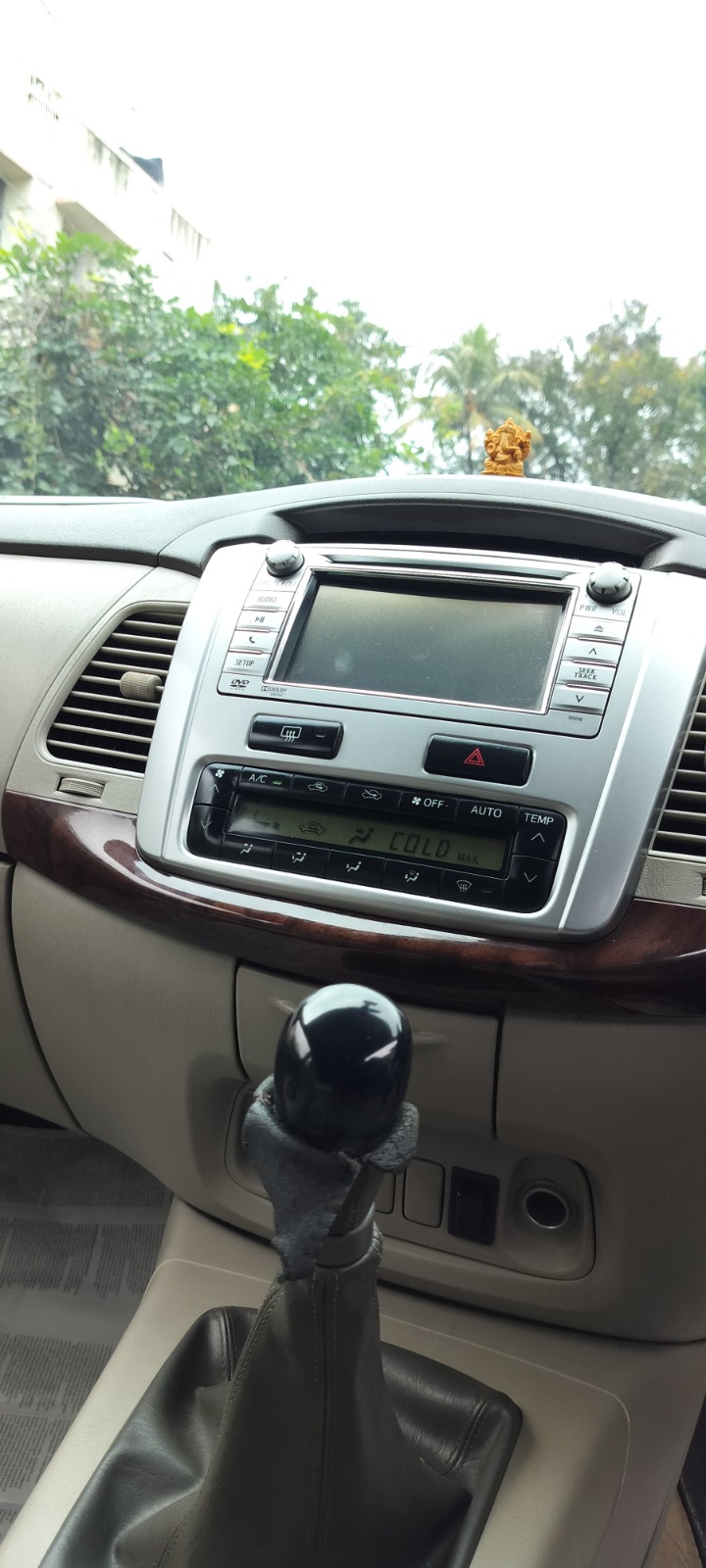 Toyota Innova - Image 5