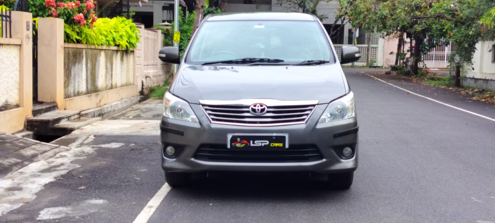 Toyota Innova - Image 15