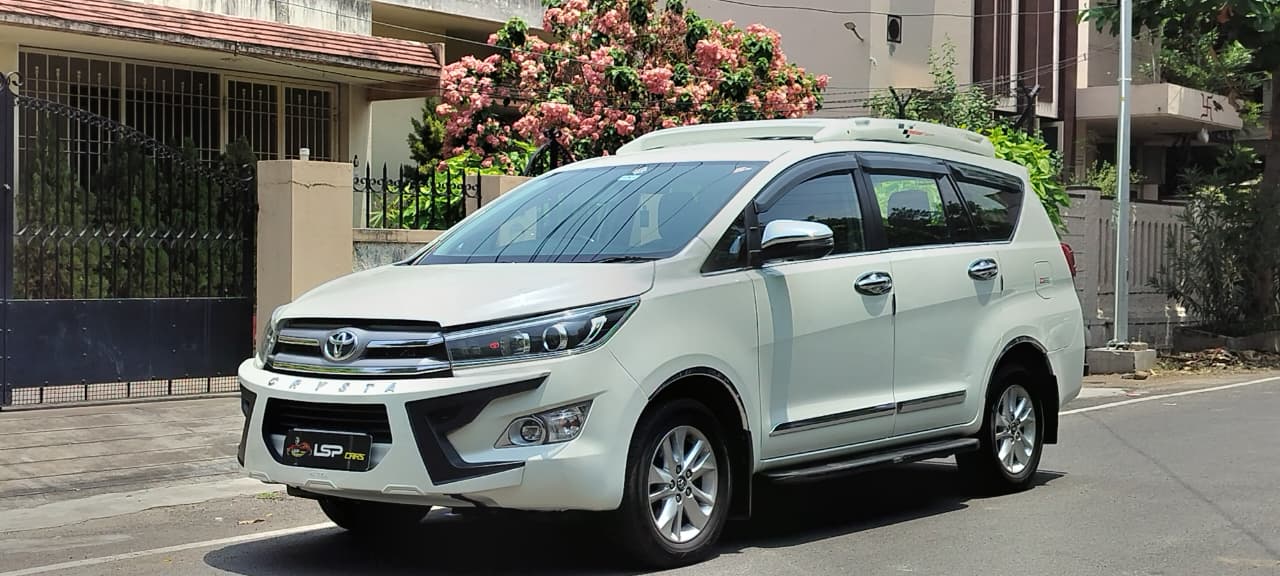 Toyota Innova Crysta - Image 6