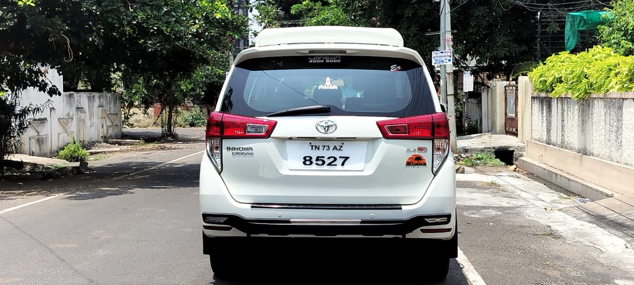 Toyota Innova Crysta - Image 3