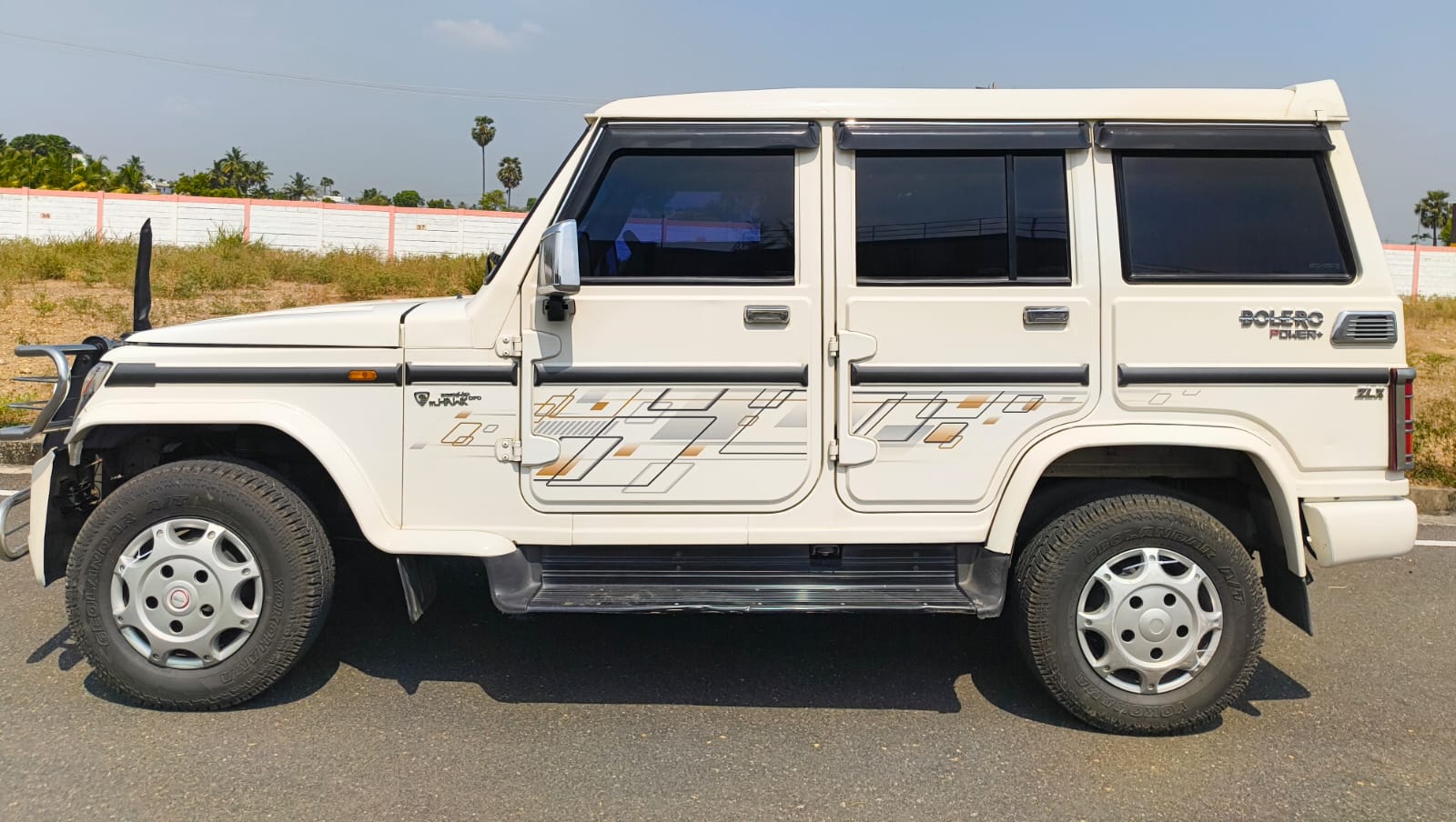 Mahindra Bolero - Image 2