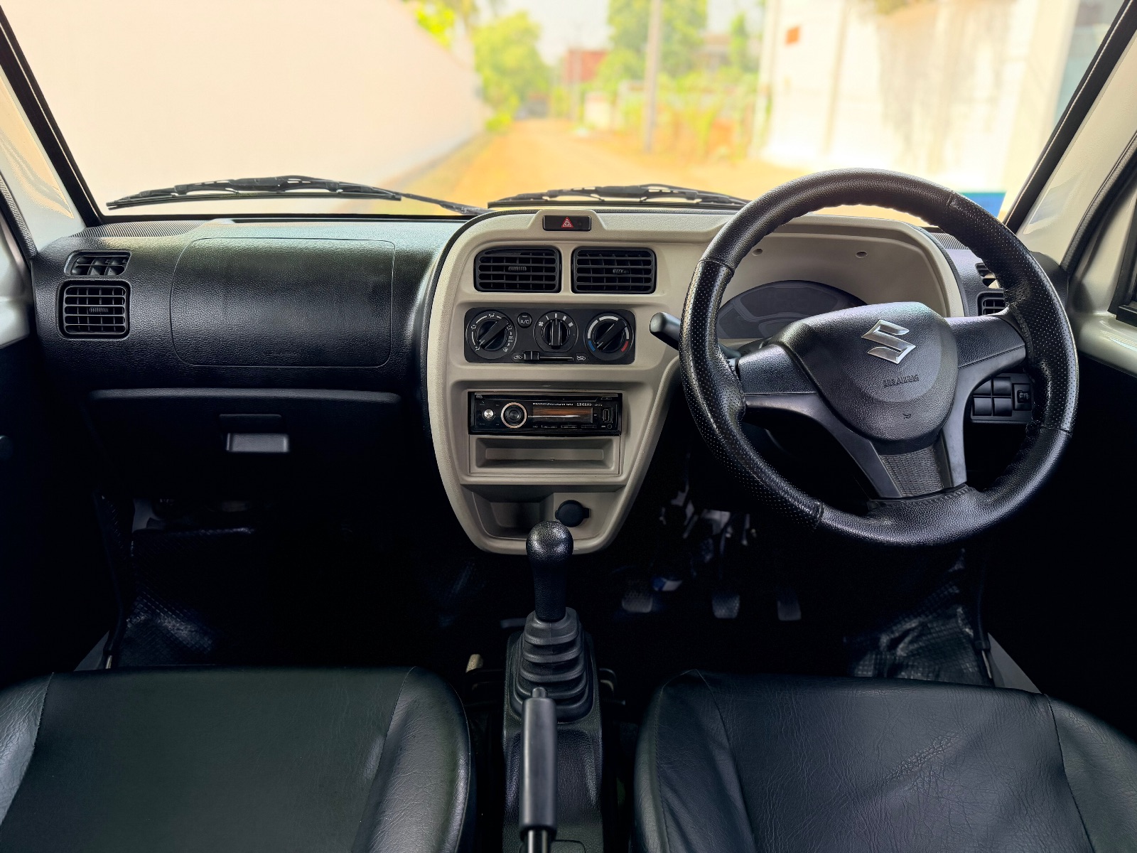 Maruti Suzuki Eeco - Image 8