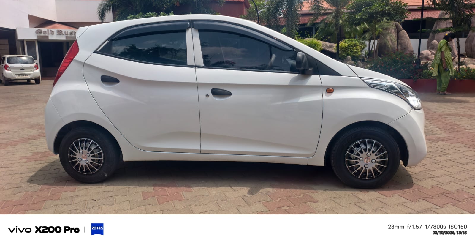 Hyundai i10 - Image 2