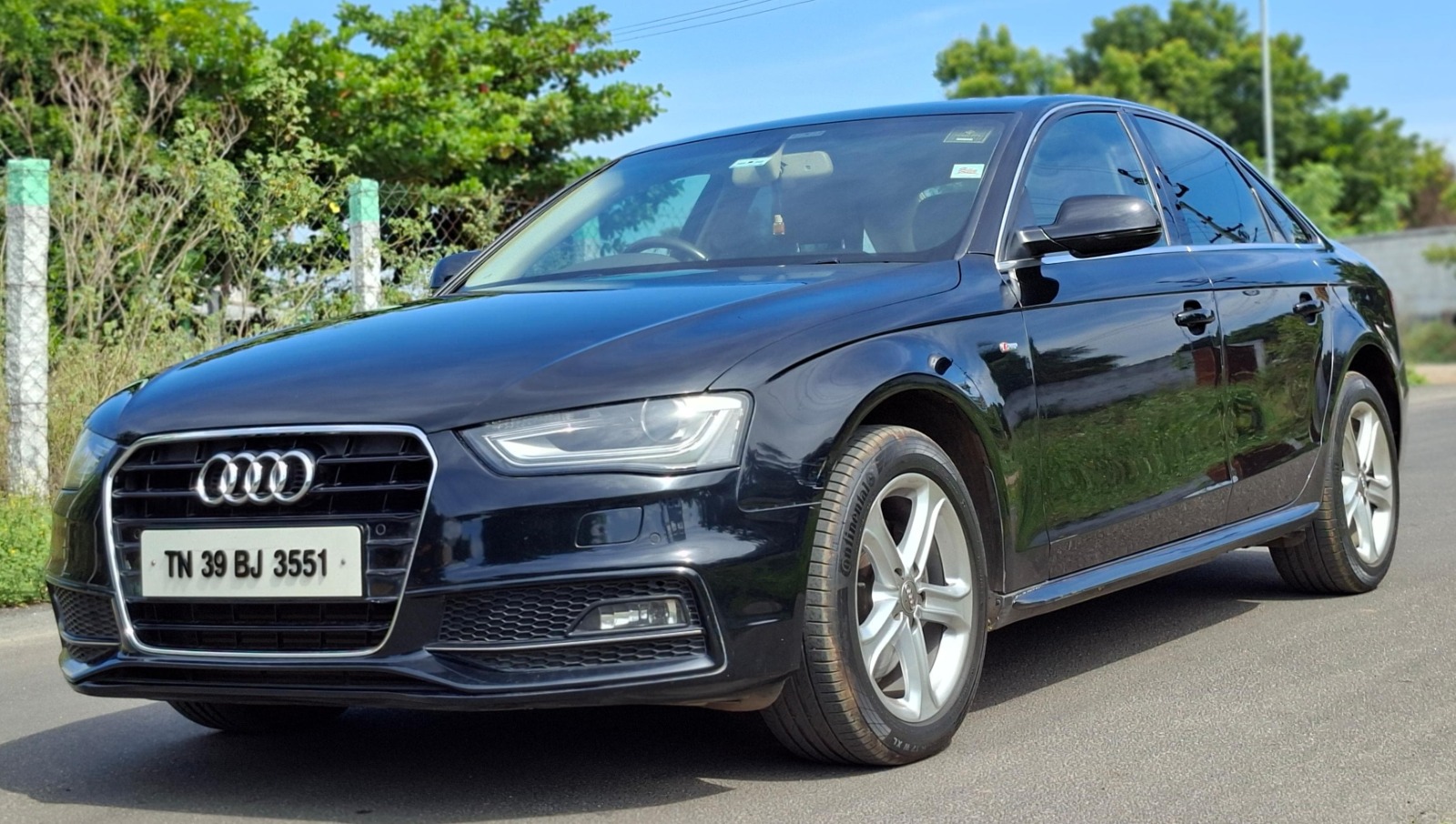 Audi A4 - Image 2