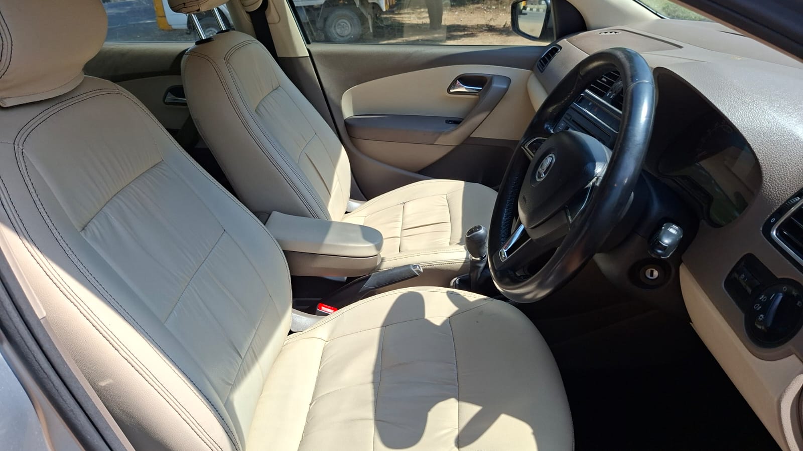 Skoda Rapid - Image 2