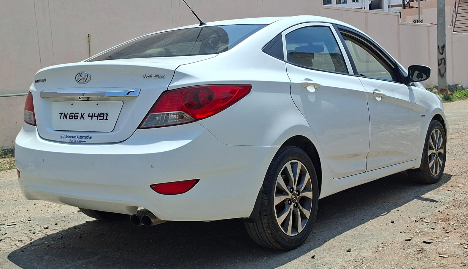 Hyundai Verna - Image 9