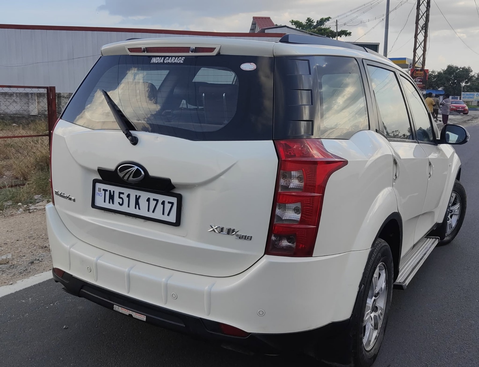 Mahindra XUV500 - Image 5