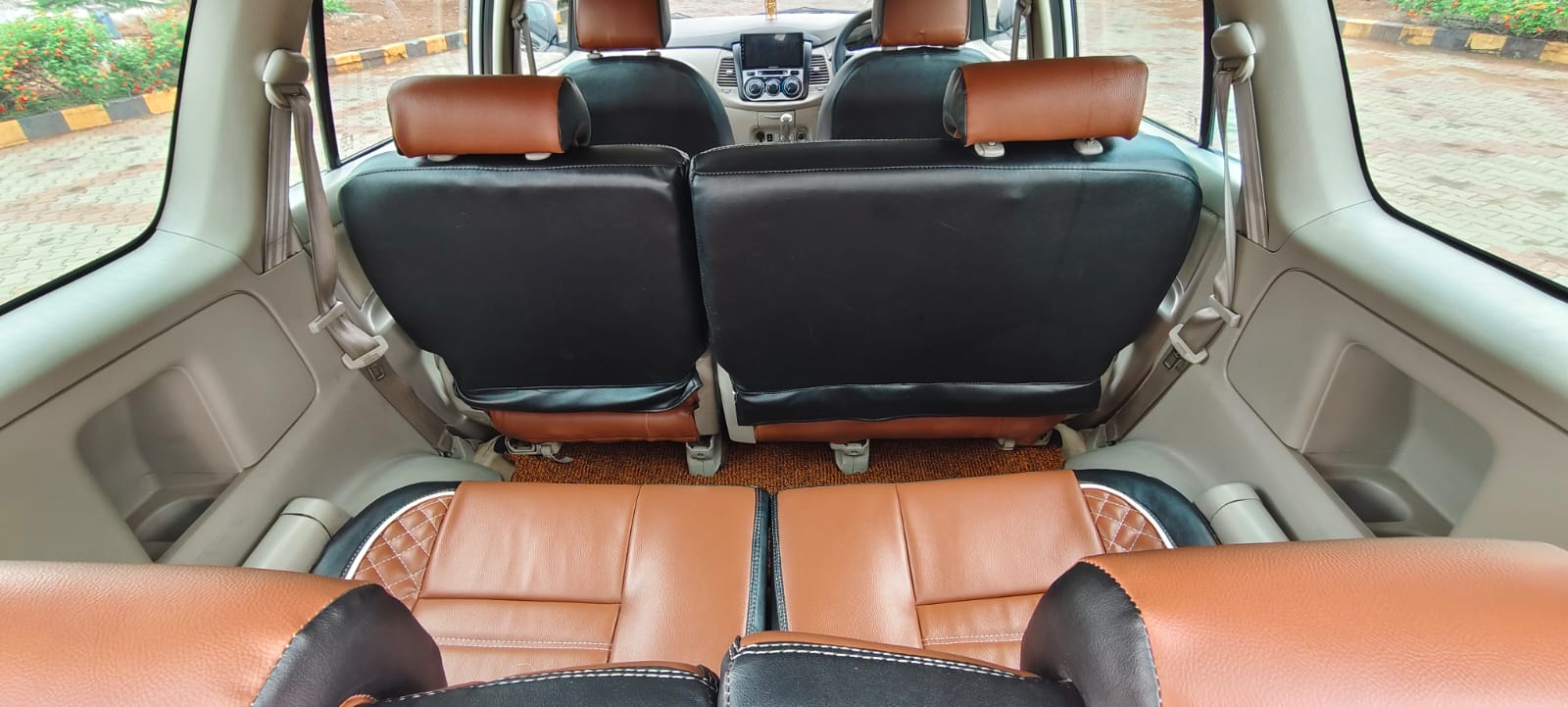 Toyota Innova - Image 4