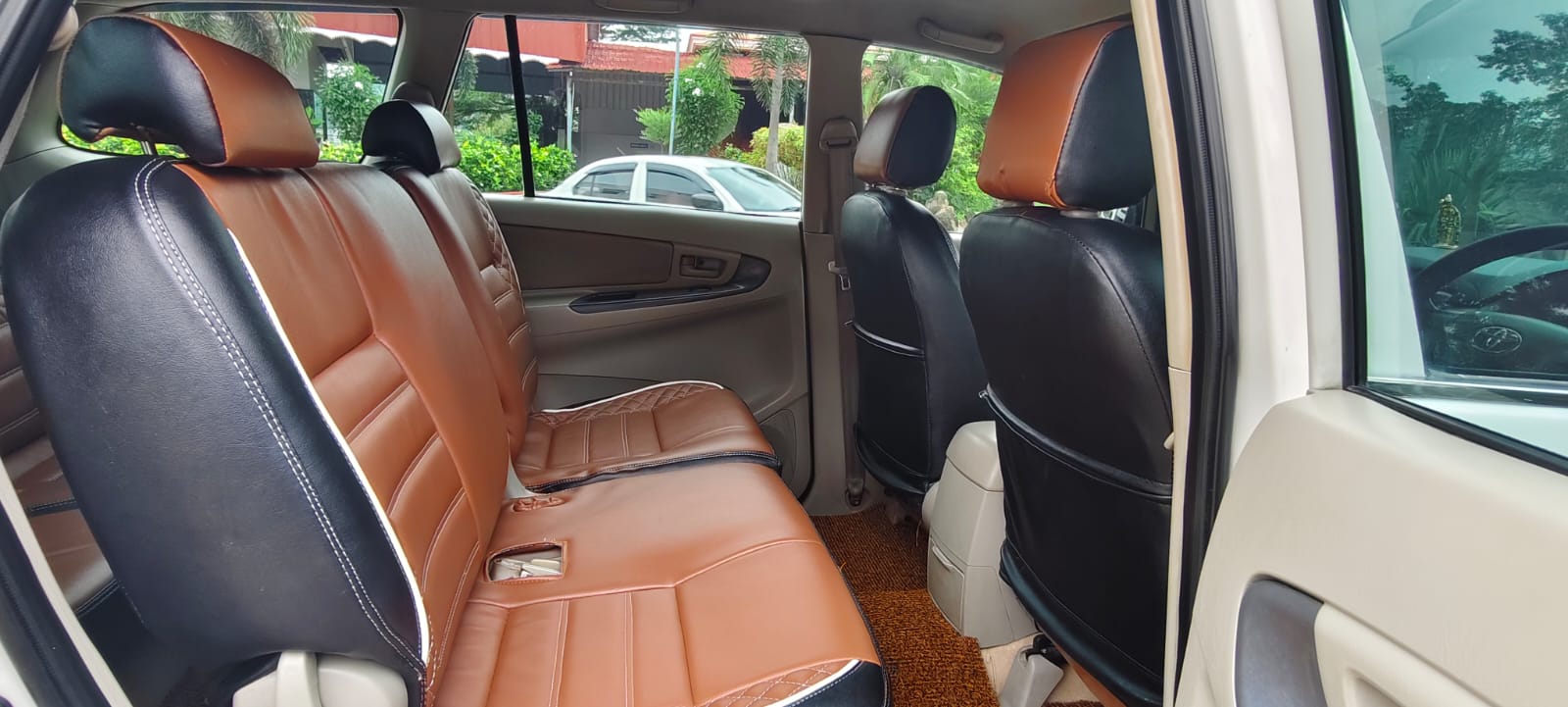 Toyota Innova - Image 9