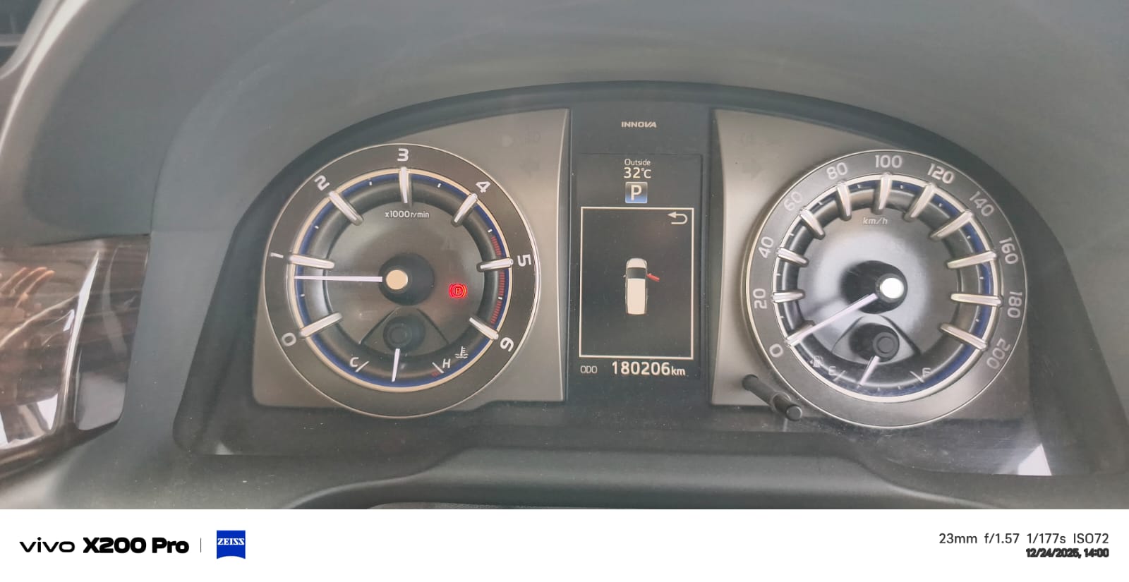 Toyota Innova Crysta - Image 3