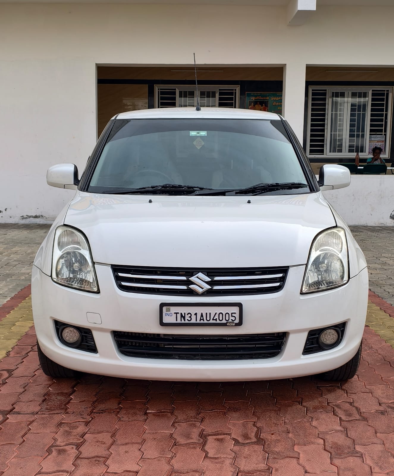 Maruti Suzuki Swift dzire