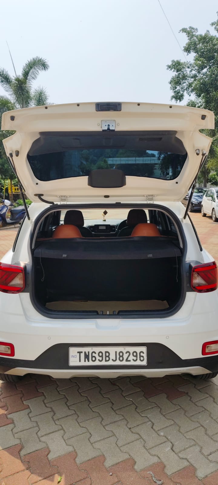 Hyundai Venue - Image 9