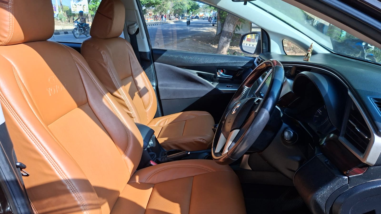 Toyota Innova Crysta - Image 5