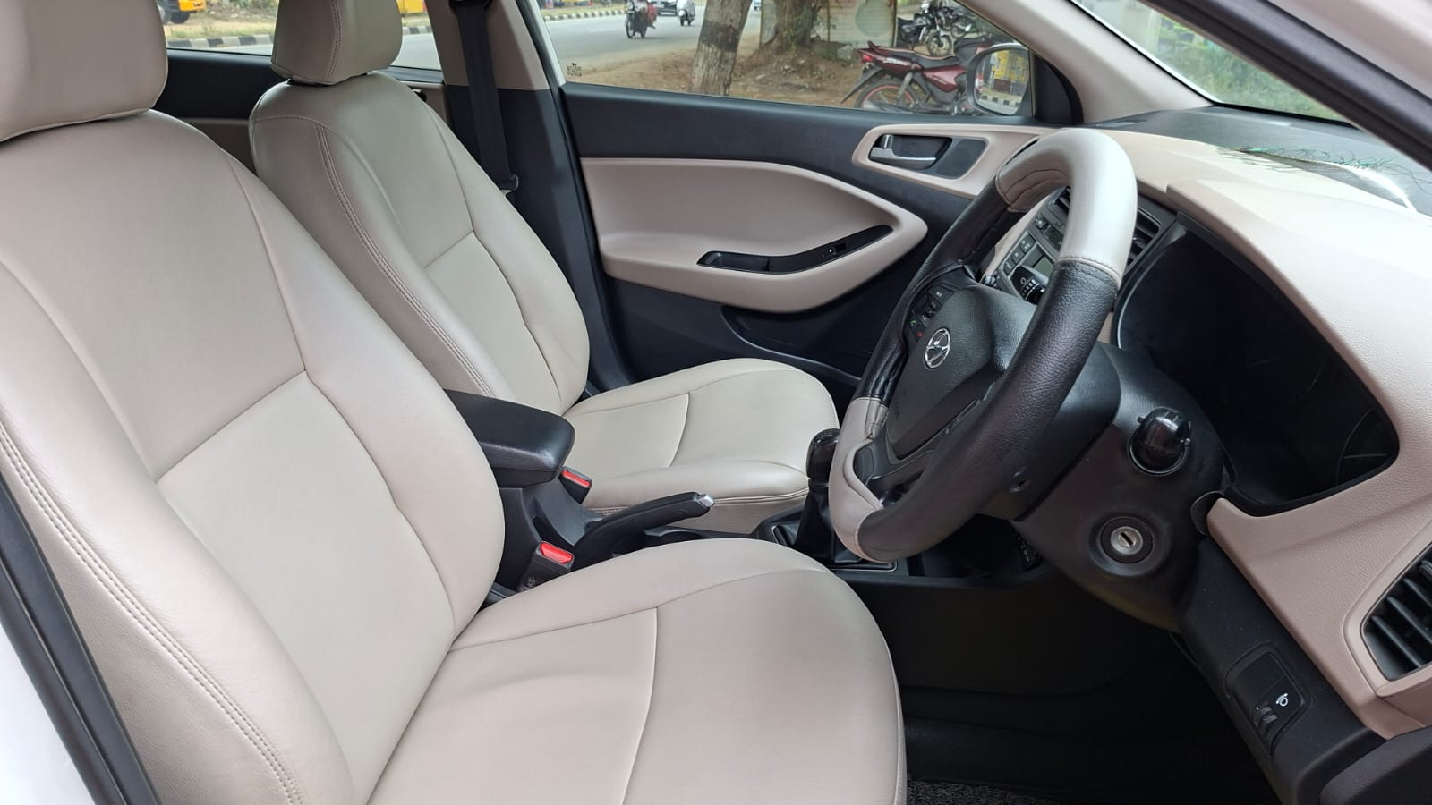Hyundai i20 - Image 4